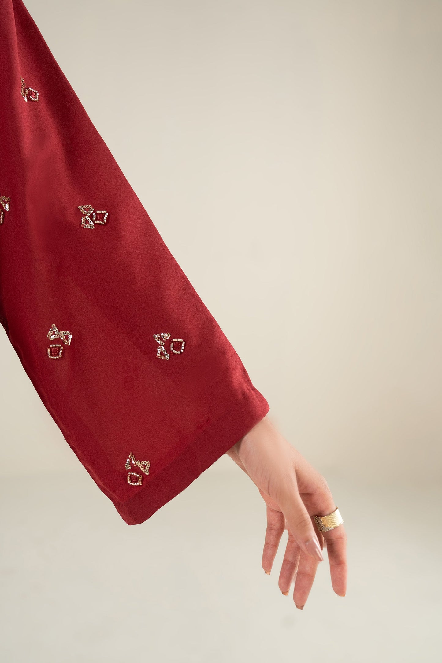 2 Pc Embellished Grainy Georgette Suit