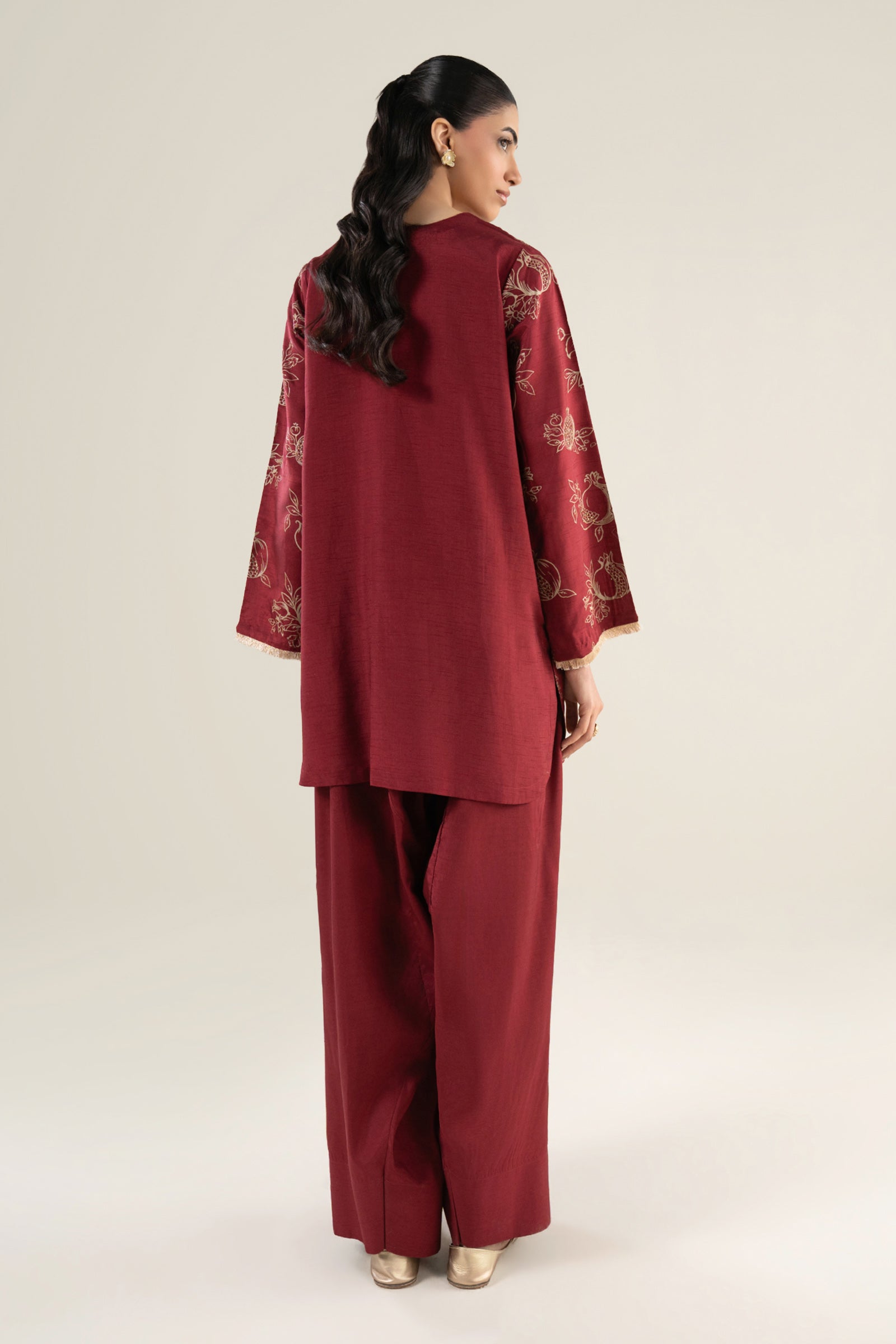 2 Pc Embellished Raw Silk Suit