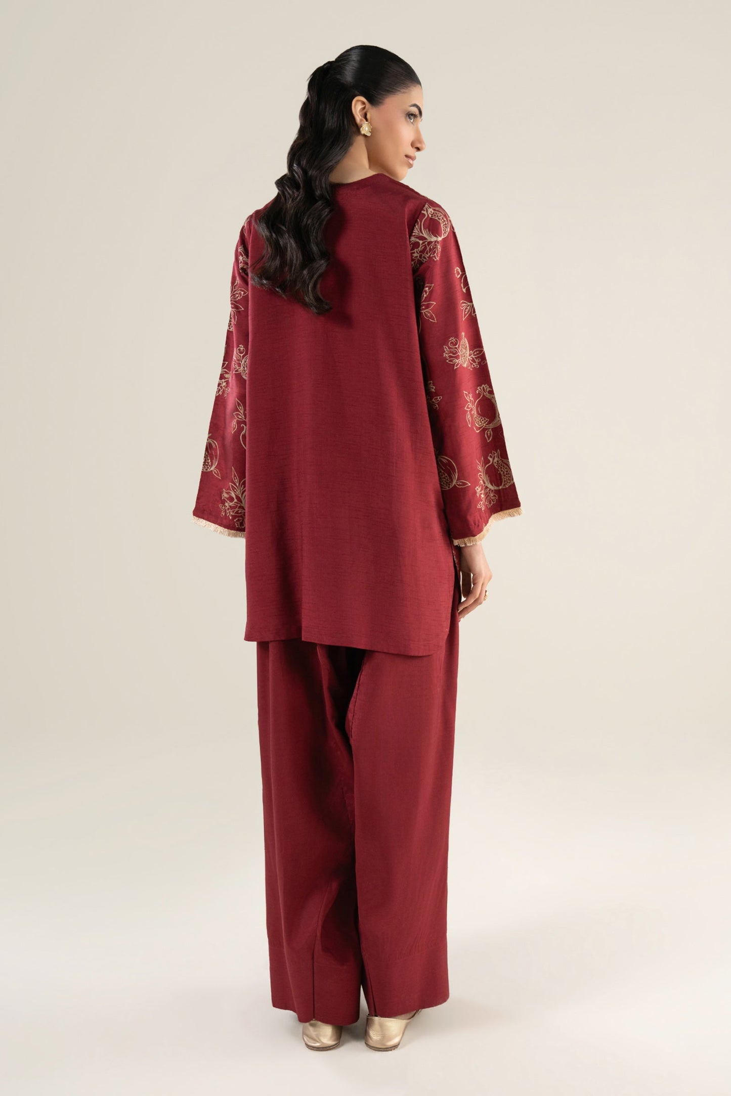 2 Pc Embellished Raw Silk Suit