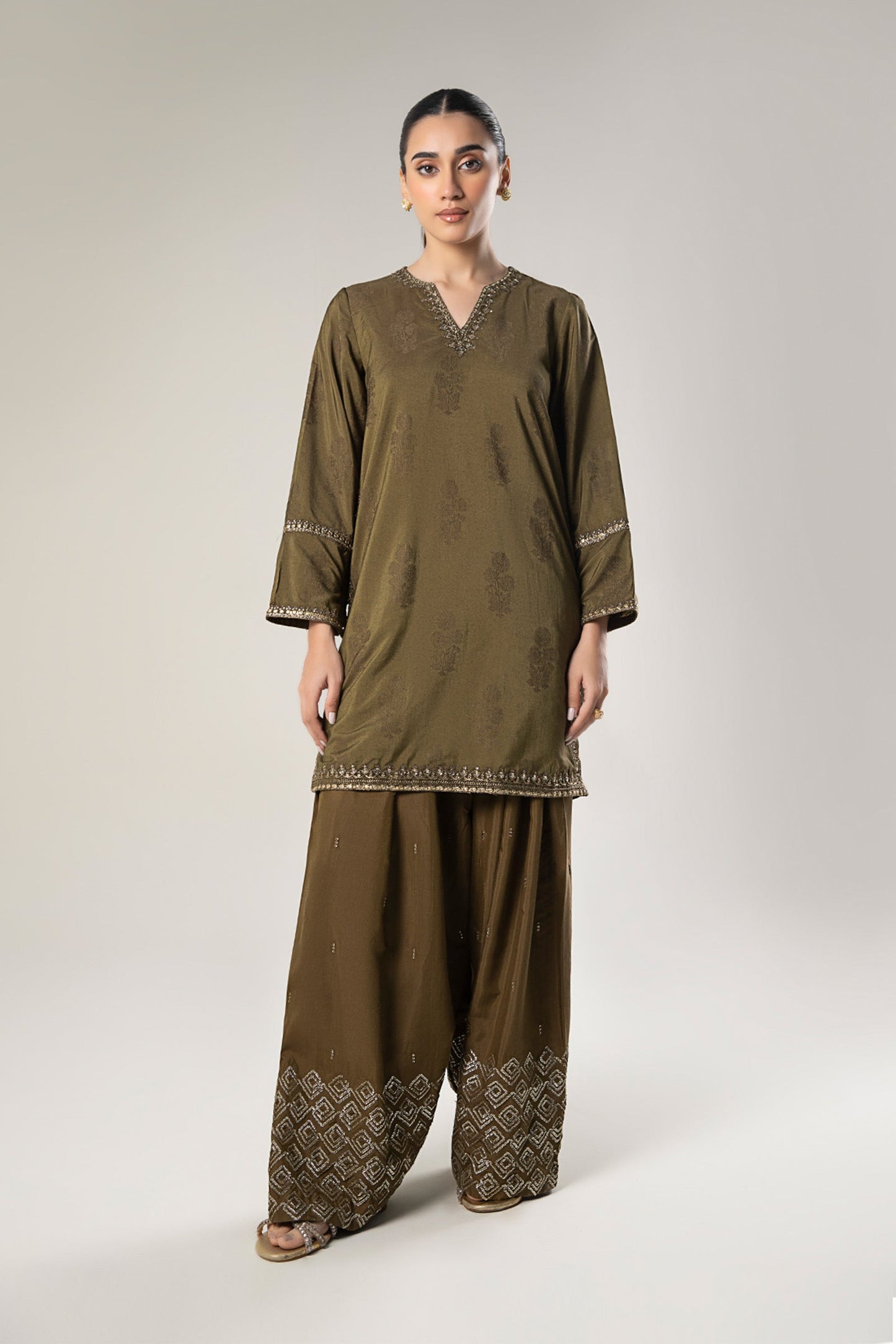 2 Pc Embroidered Jacquard Suit