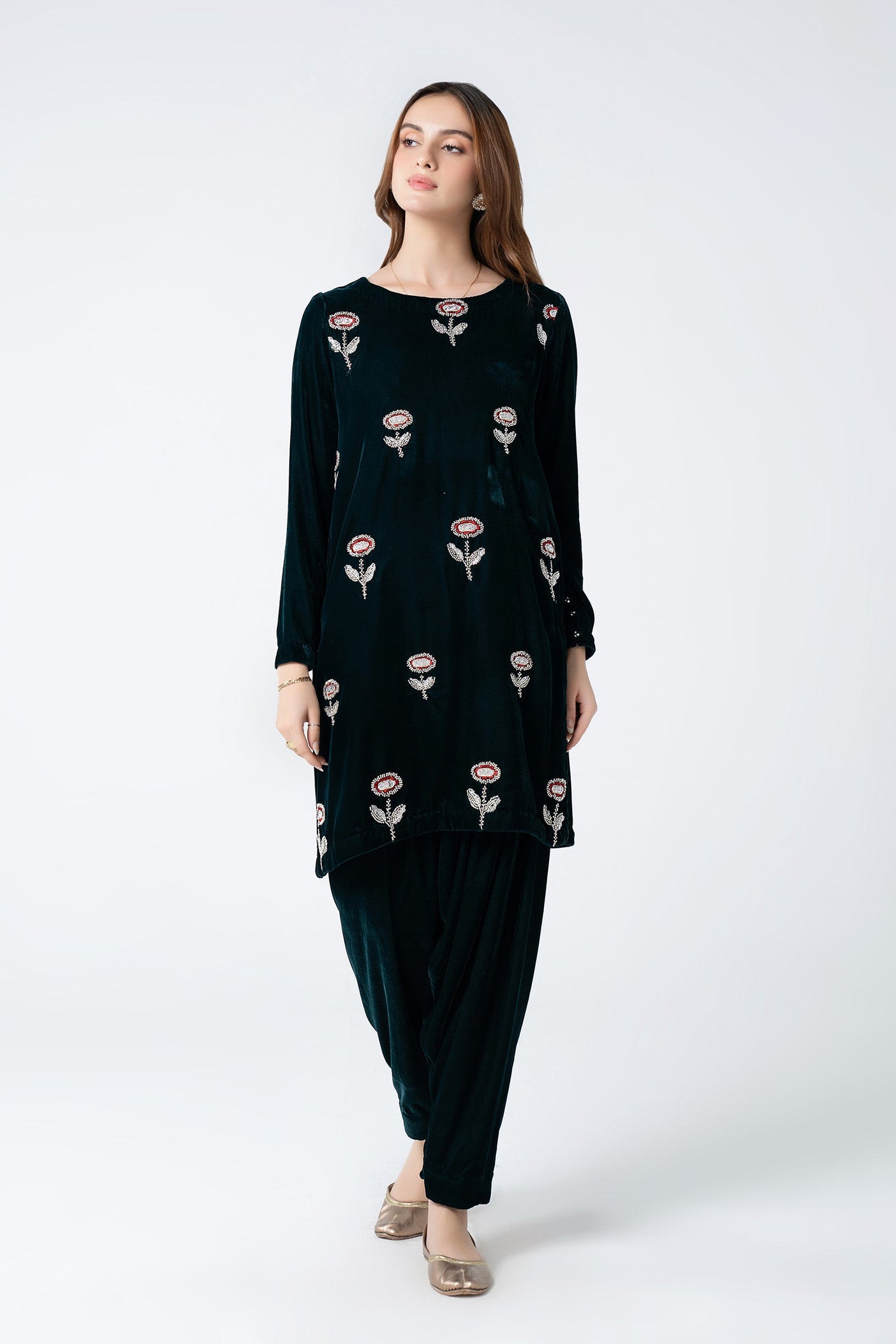 2 Pc Embellished Velvet Suit