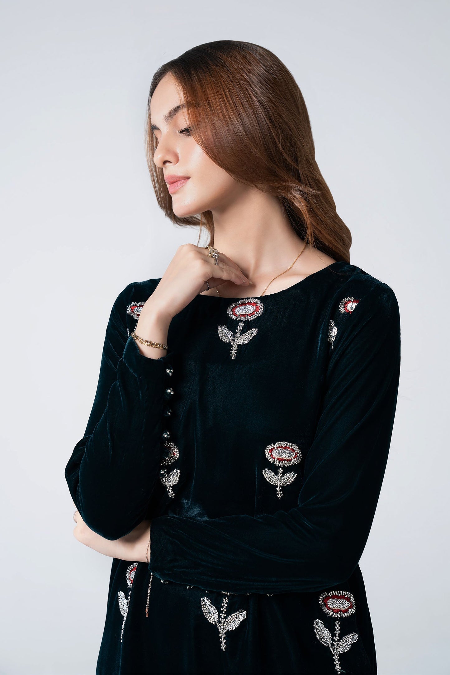 2 Pc Embellished Velvet Suit