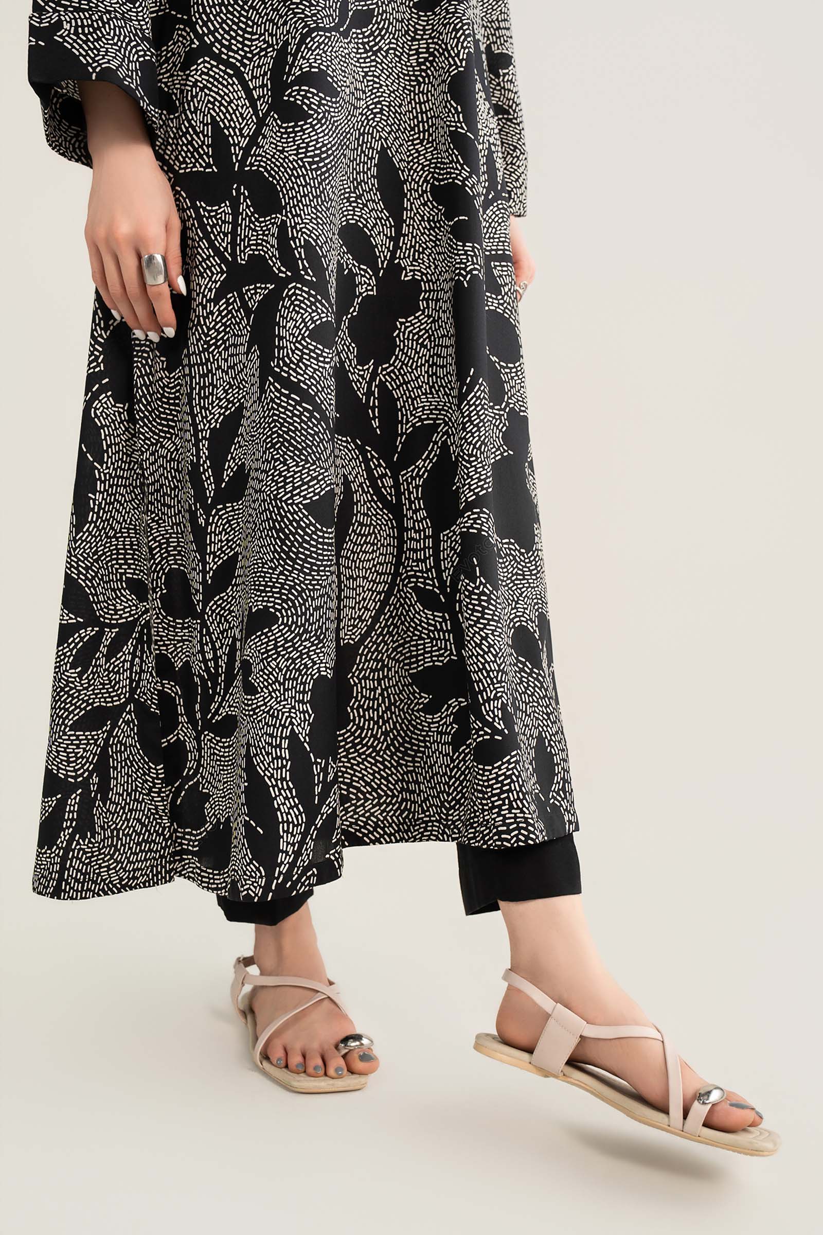 Embellished Arabic Lawn Shirt