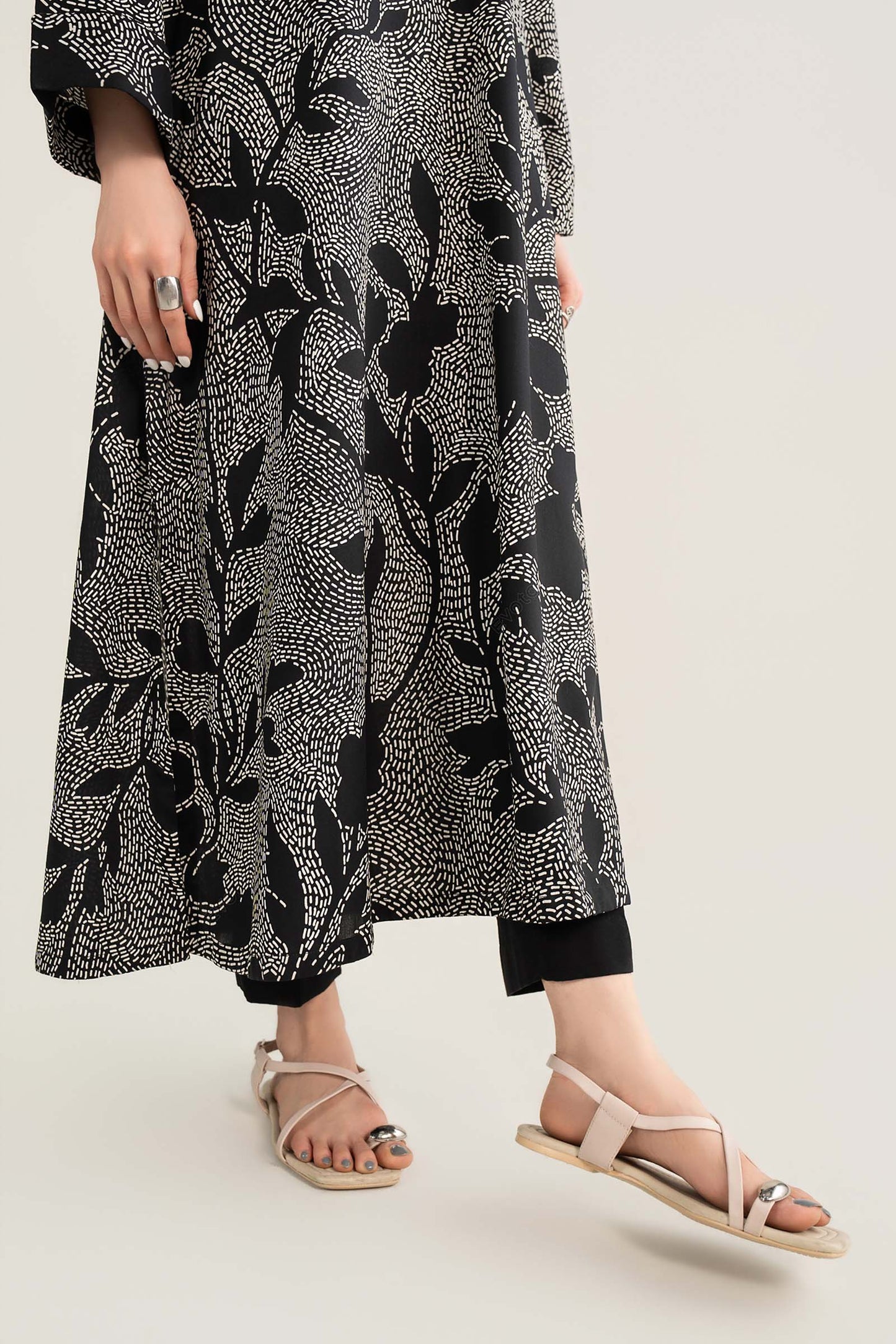 Embellished Arabic Lawn Shirt
