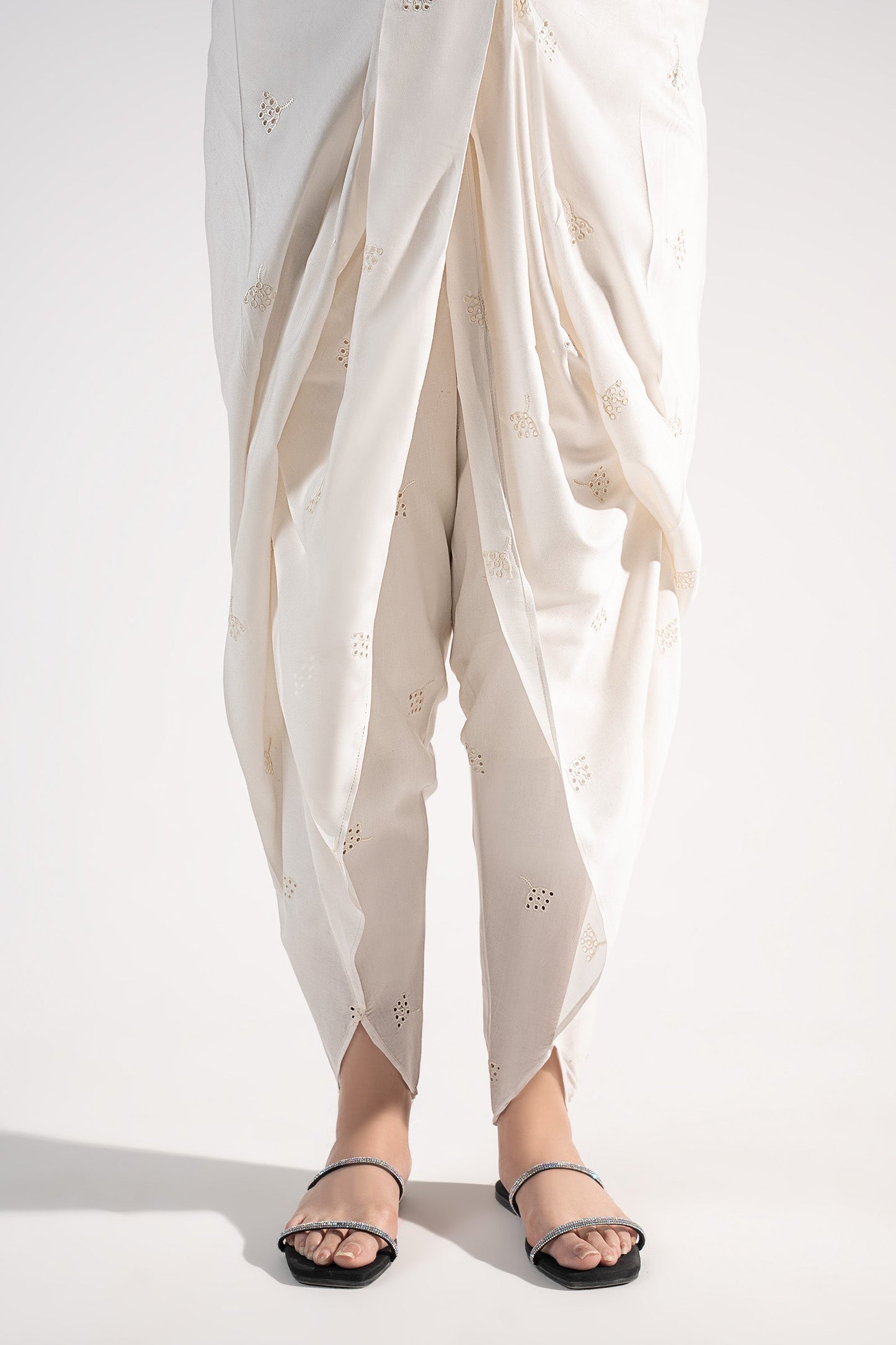 Embroidered Arabic Lawn Shalwar