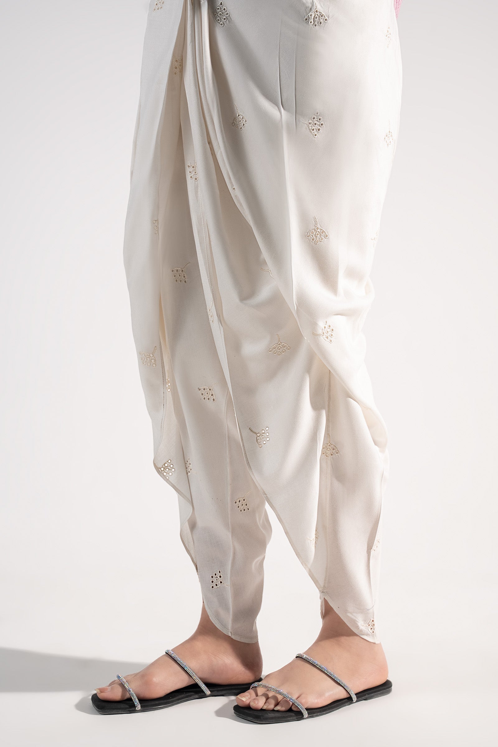 Embroidered Arabic Lawn Shalwar