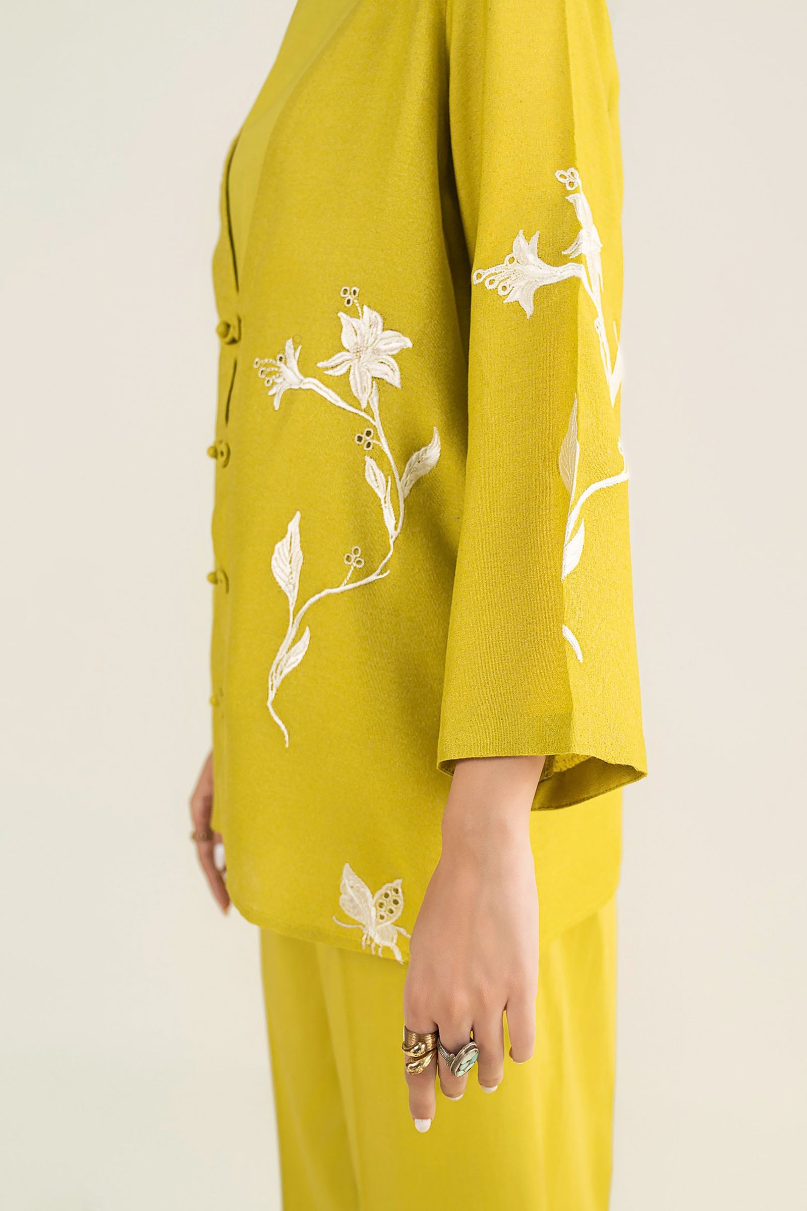 2 Pc Embroidered Karandi Suit