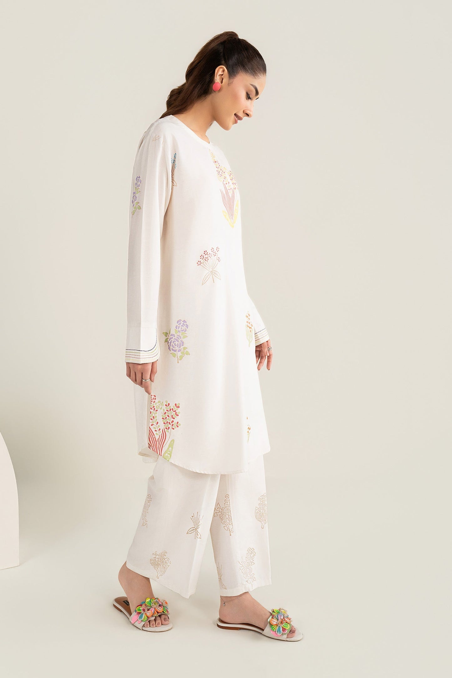 2 Pc Block Printed Arabic Lawn Suit