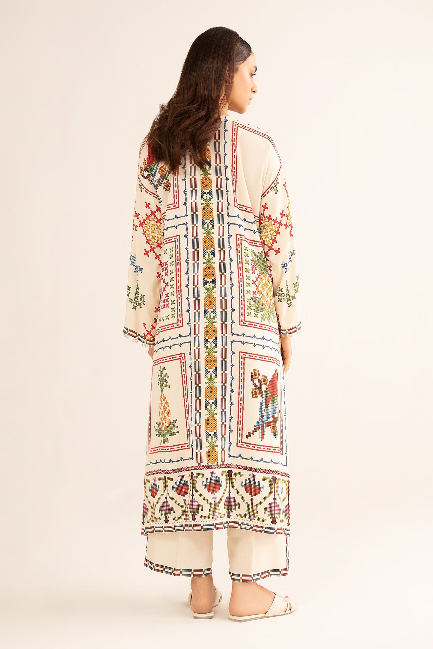 2 Pc Embroidered Arabic Lawn Suit
