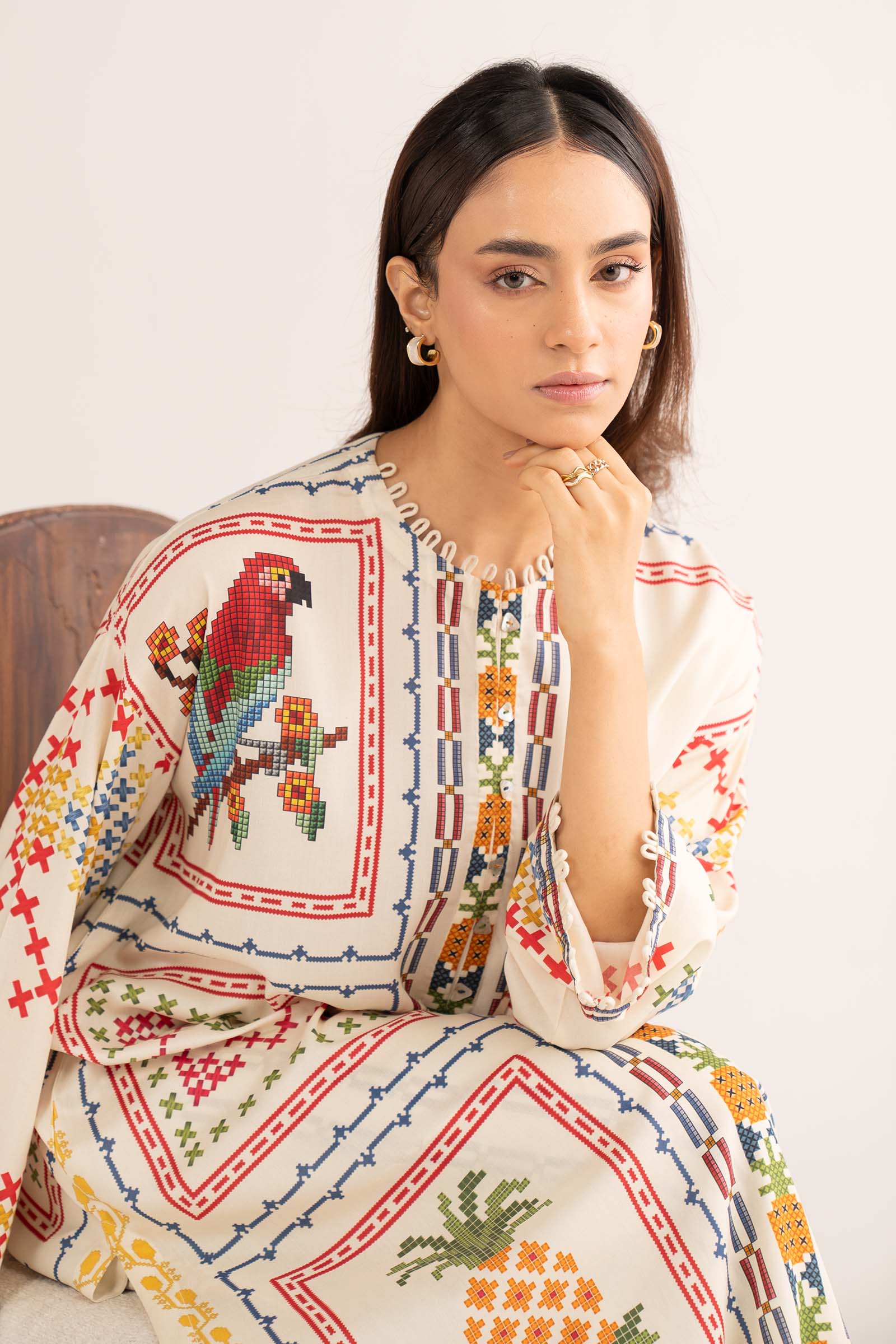 2 Pc Embroidered Arabic Lawn Suit