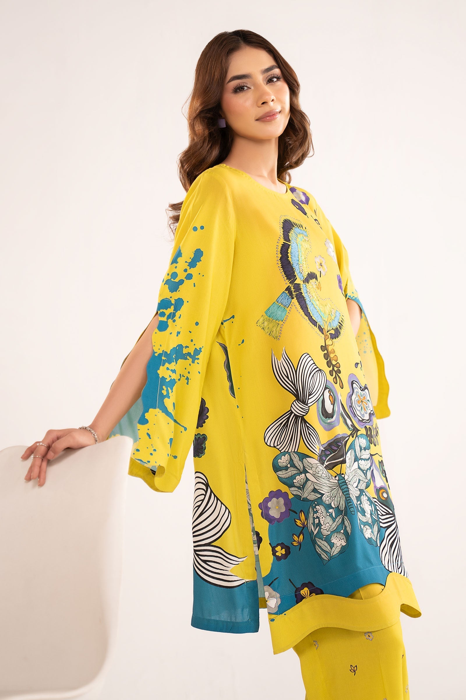 2 Pc Printed Arabic Lawn Suit