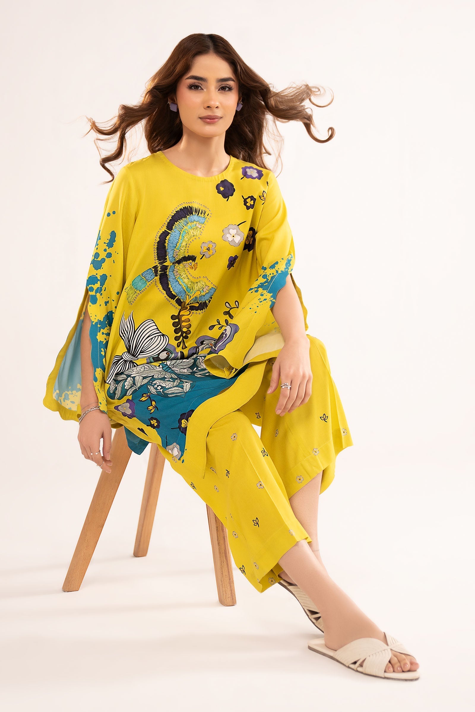 2 Pc Printed Arabic Lawn Suit