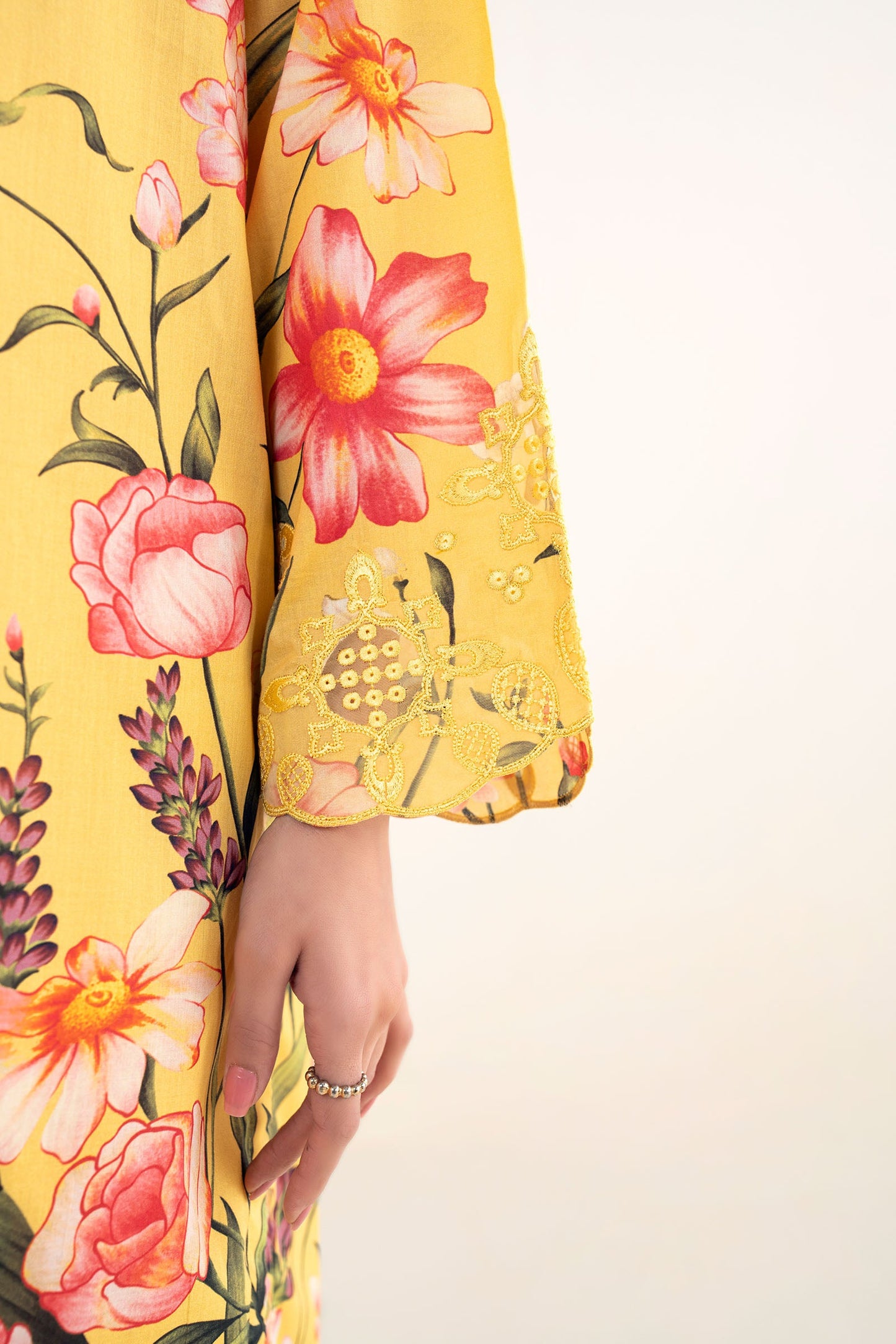 2 Pc Embroidered Lawn Suit