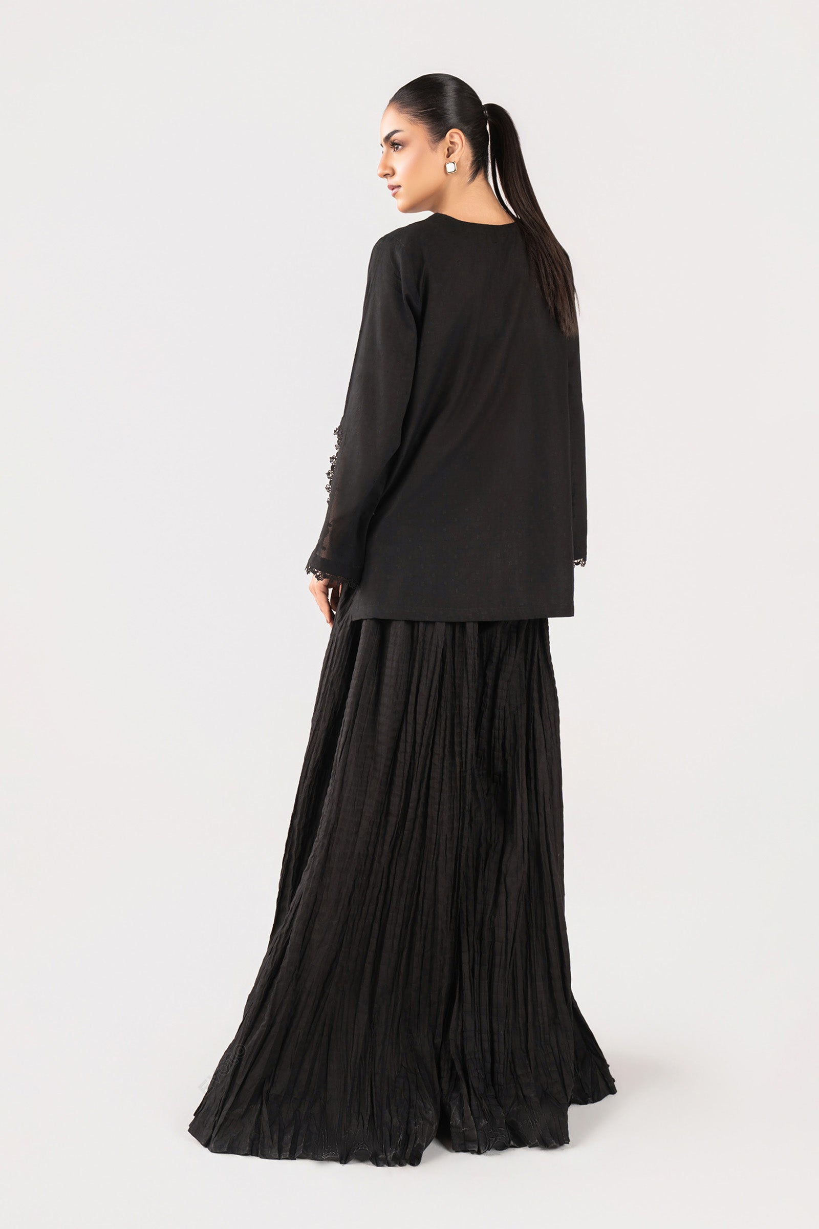 2 Pc Embroidered Brochia Suit