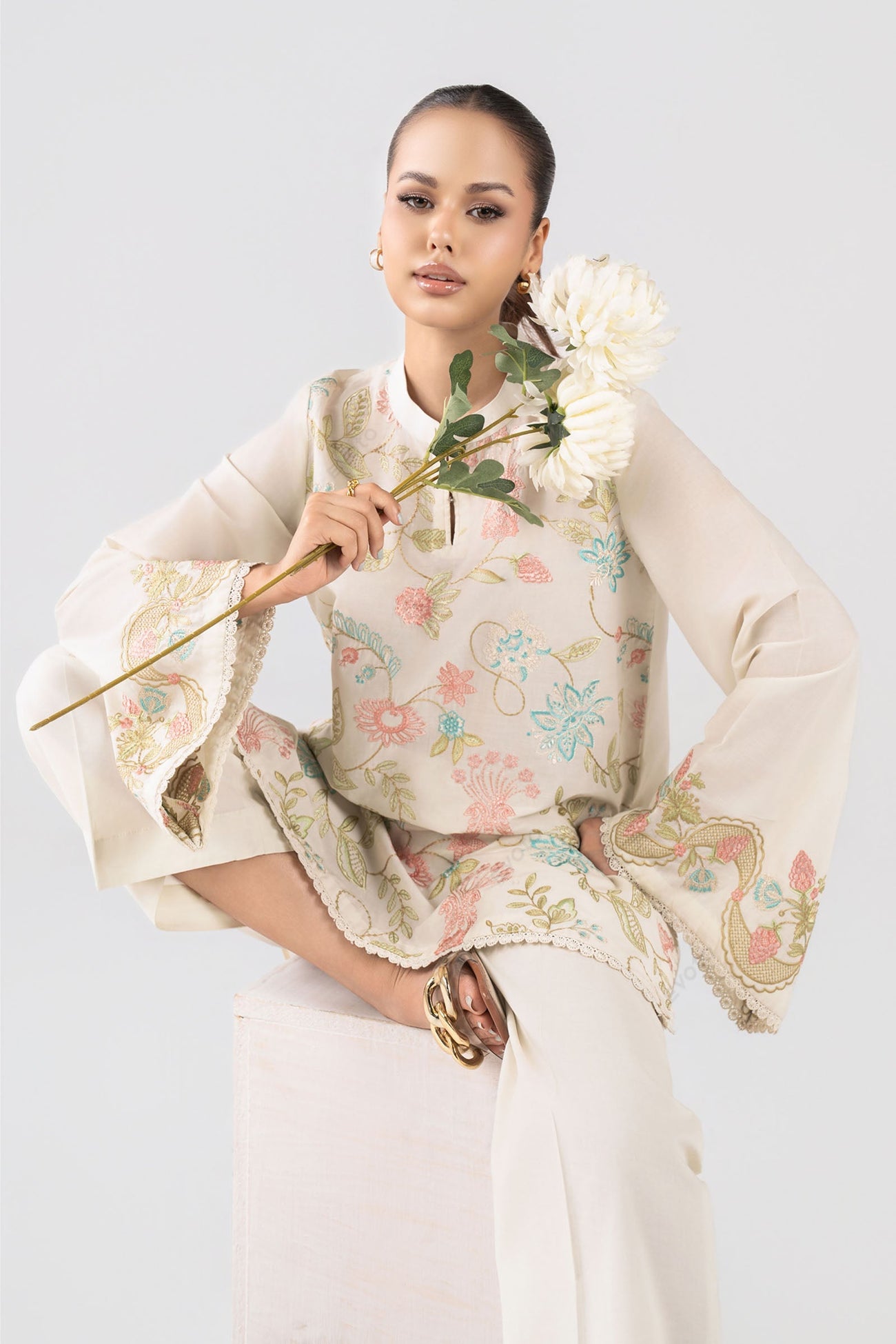 2 Pc Embroidered Lawn Suit