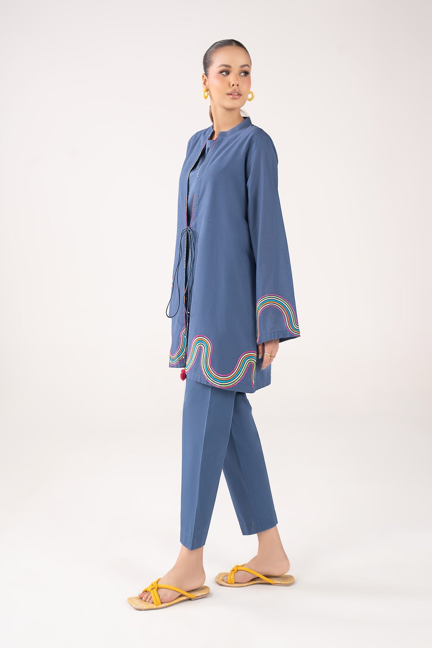 3 Pc Embroidered Lawn Suit
