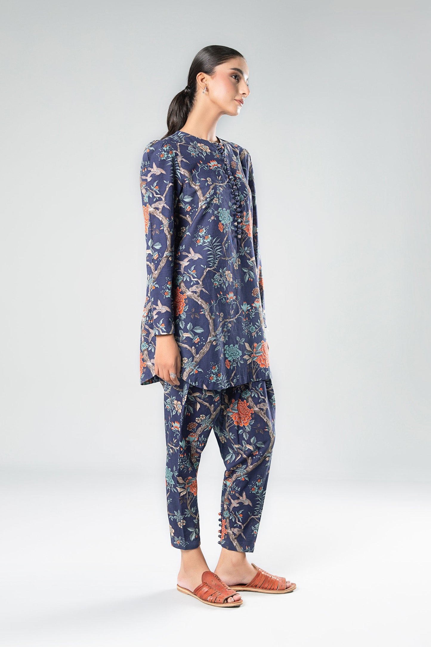 2 Pc Printed Khaddar Suit
