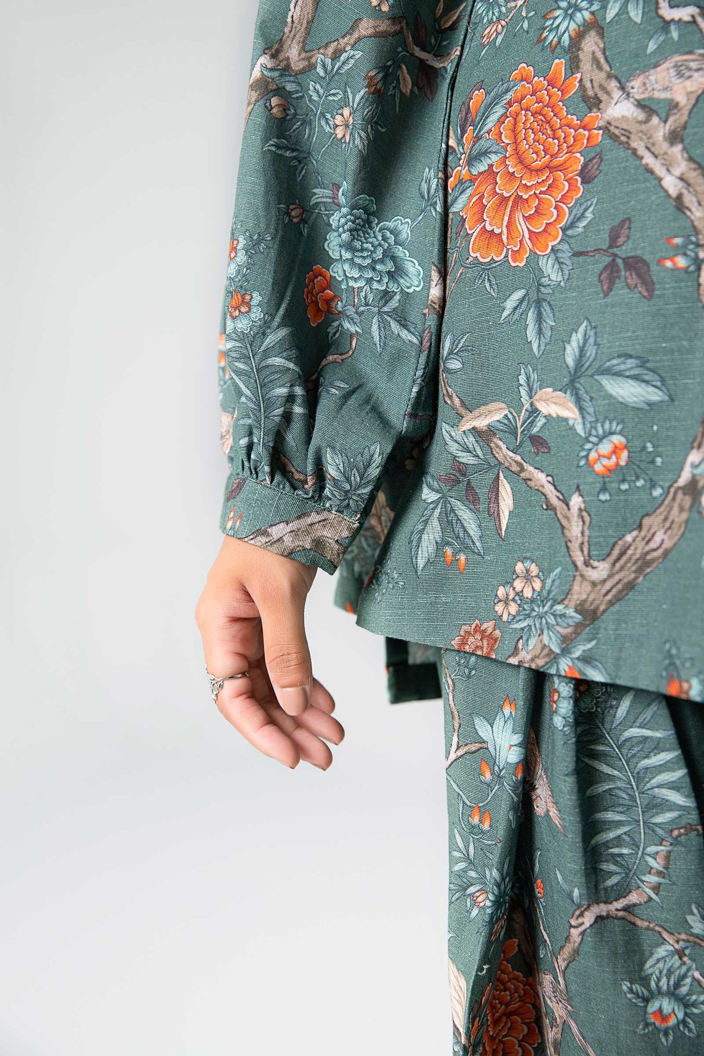 2 Pc Printed Khaddar Suit