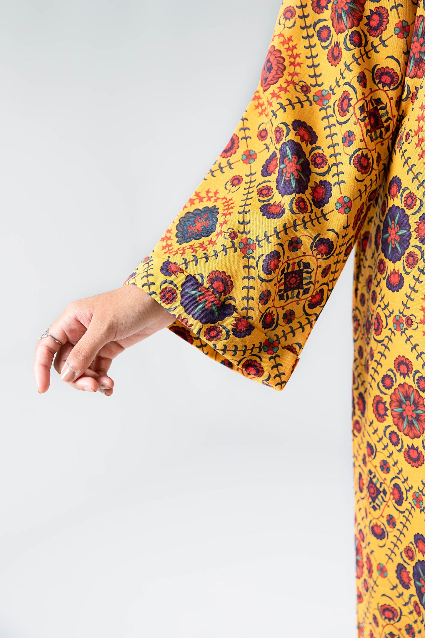 2 Pc Printed Khaddar Suit