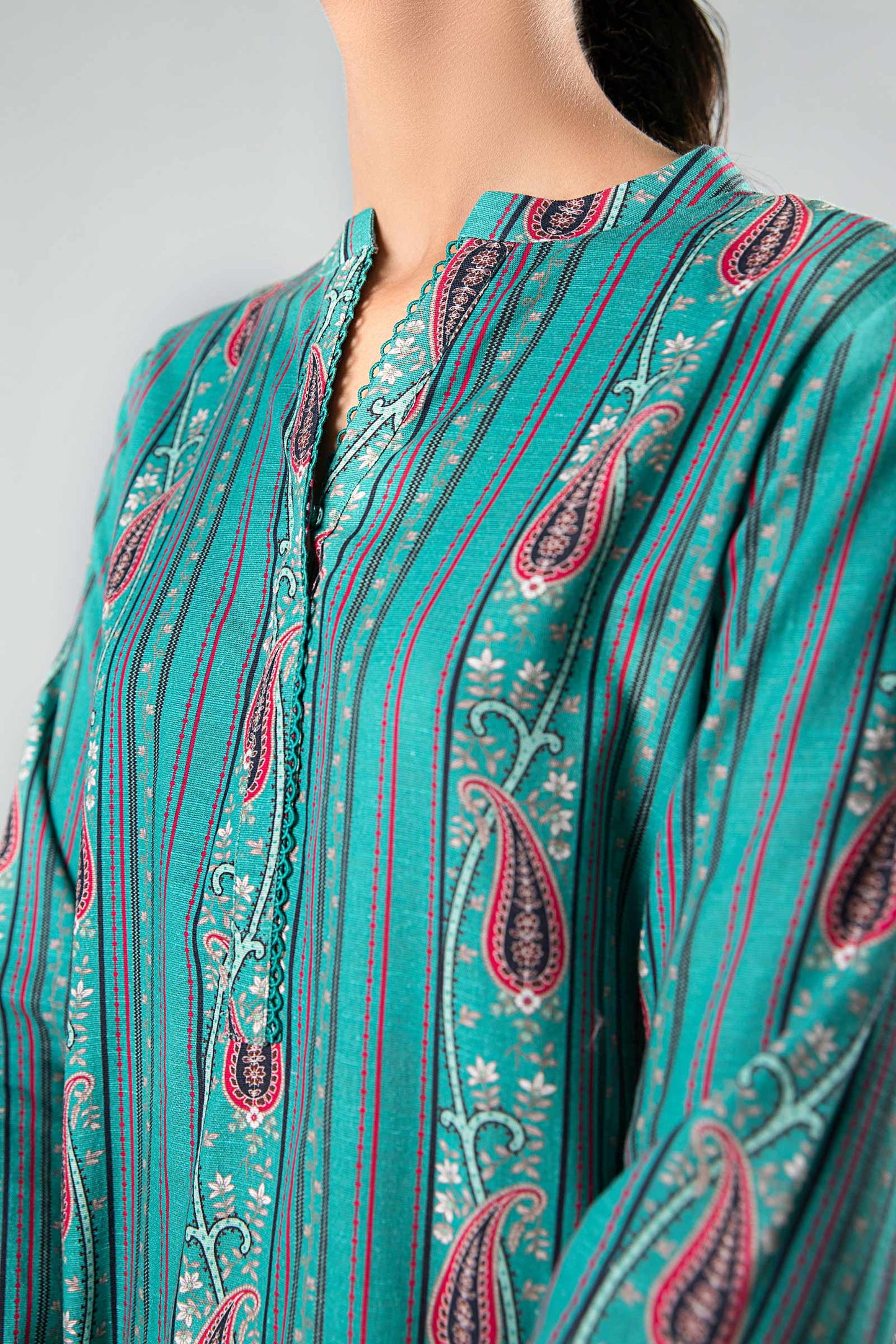 2 Pc Printed Khaddar Suit