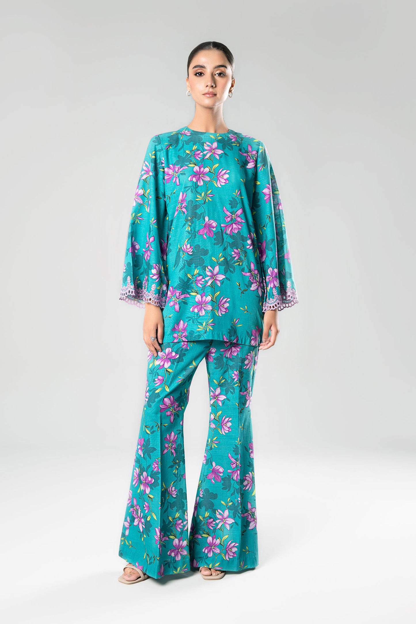 2 Pc Printed Khaddar Suit