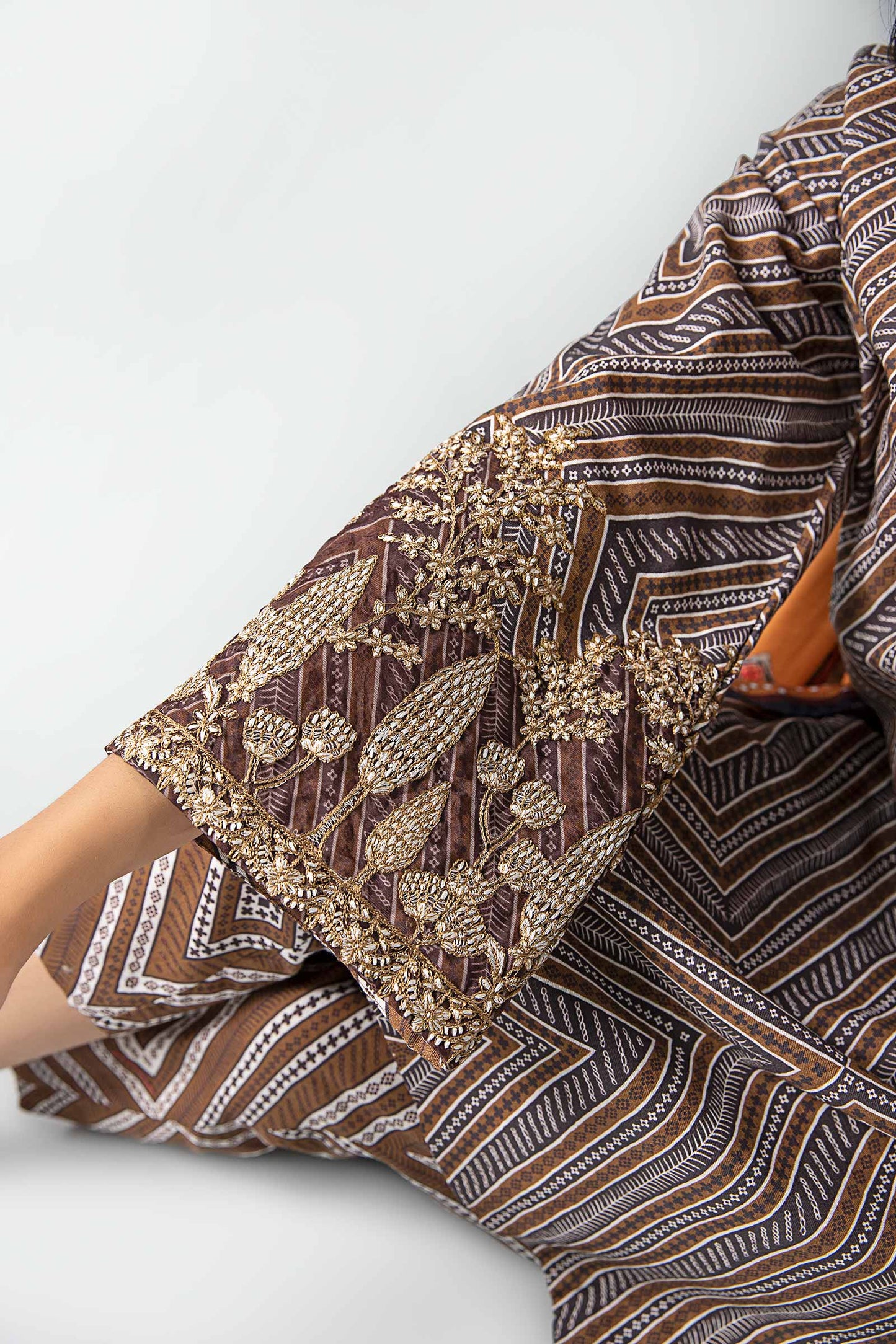 3 Pc Printed Khaddar Suit