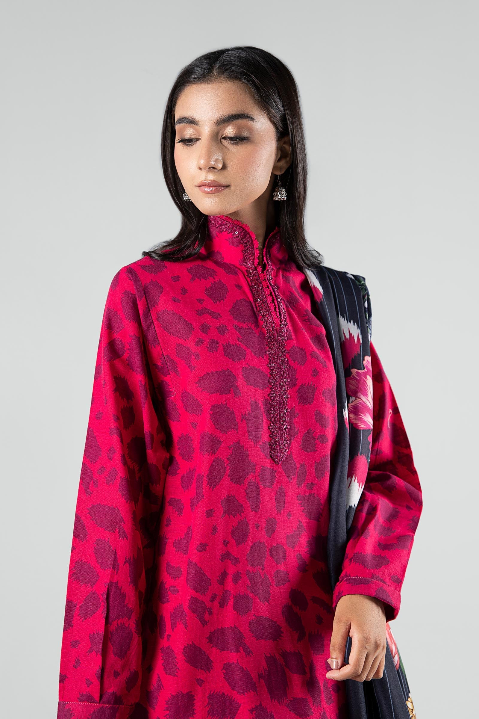 3 Pc Printed Khaddar Suit