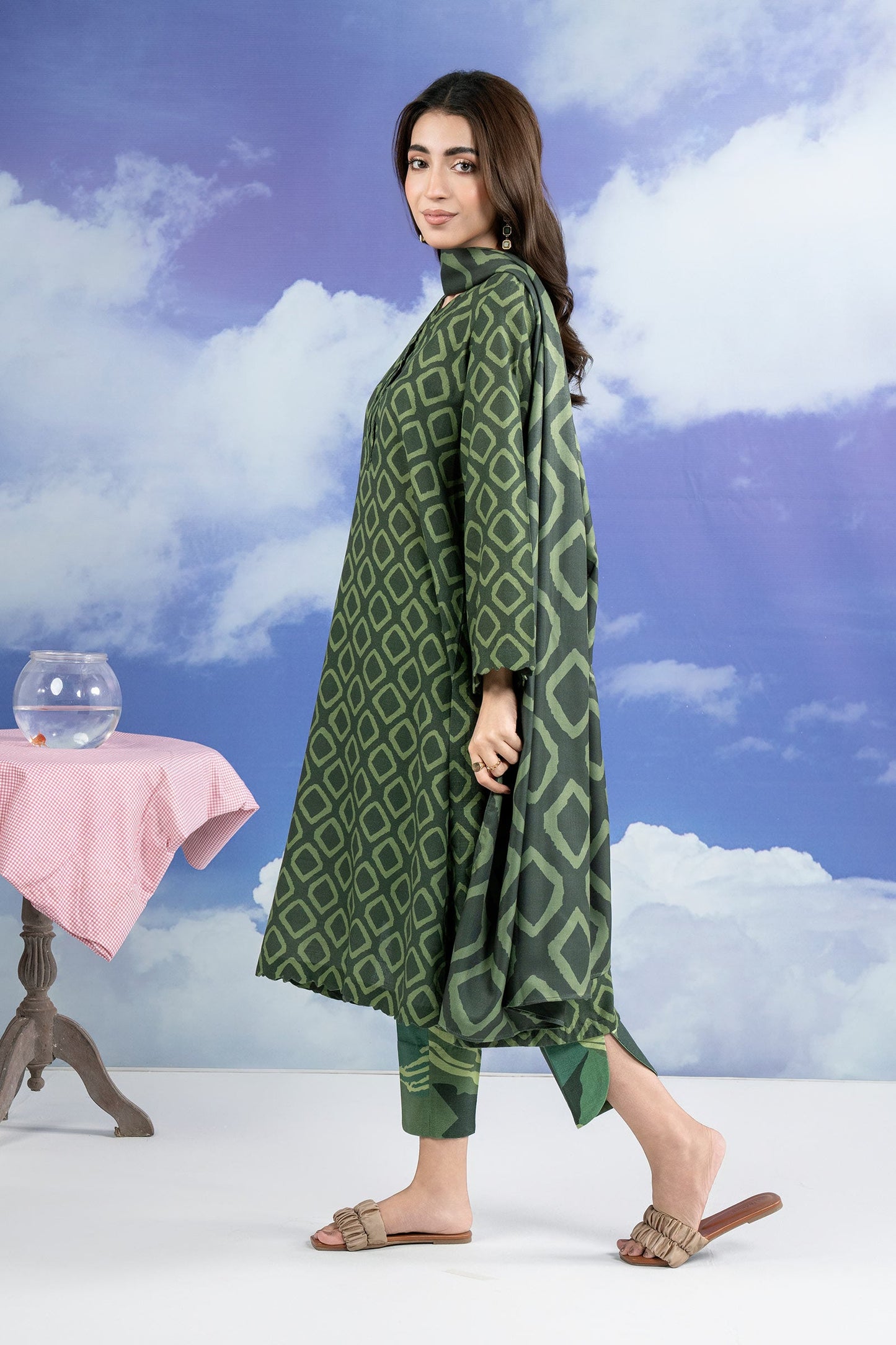 3 Pc Printed Khaddar Suit
