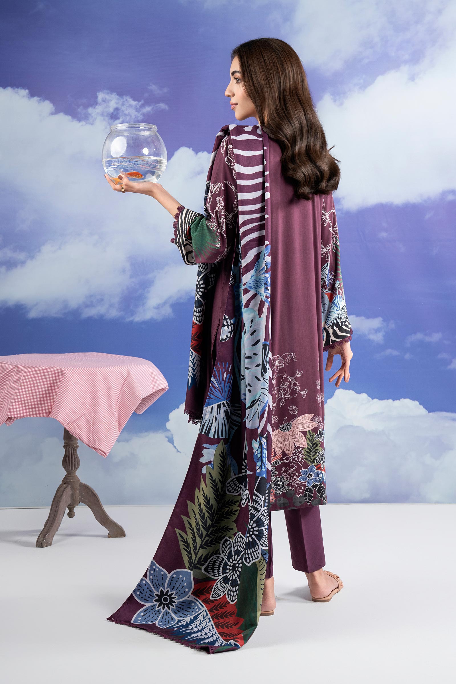 3 Pc Printed Khaddar Suit