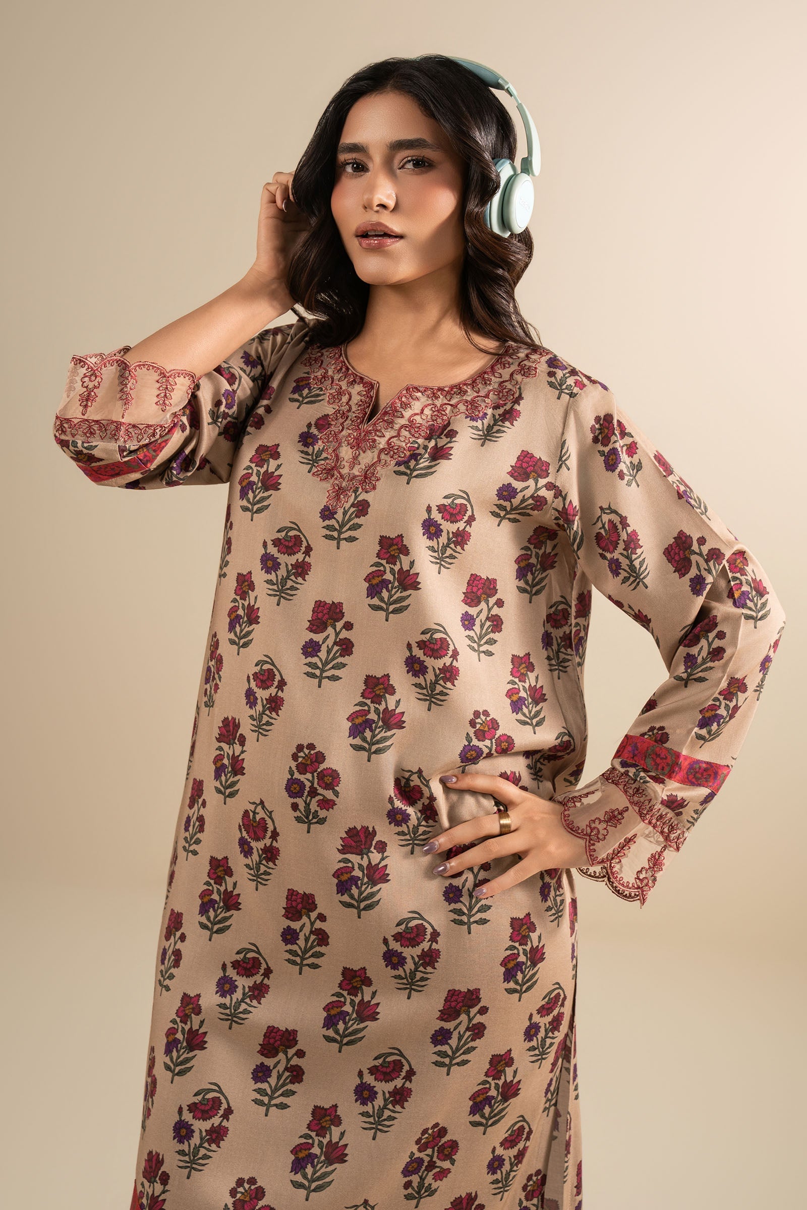 2 Pc Embroidered Linen Suit