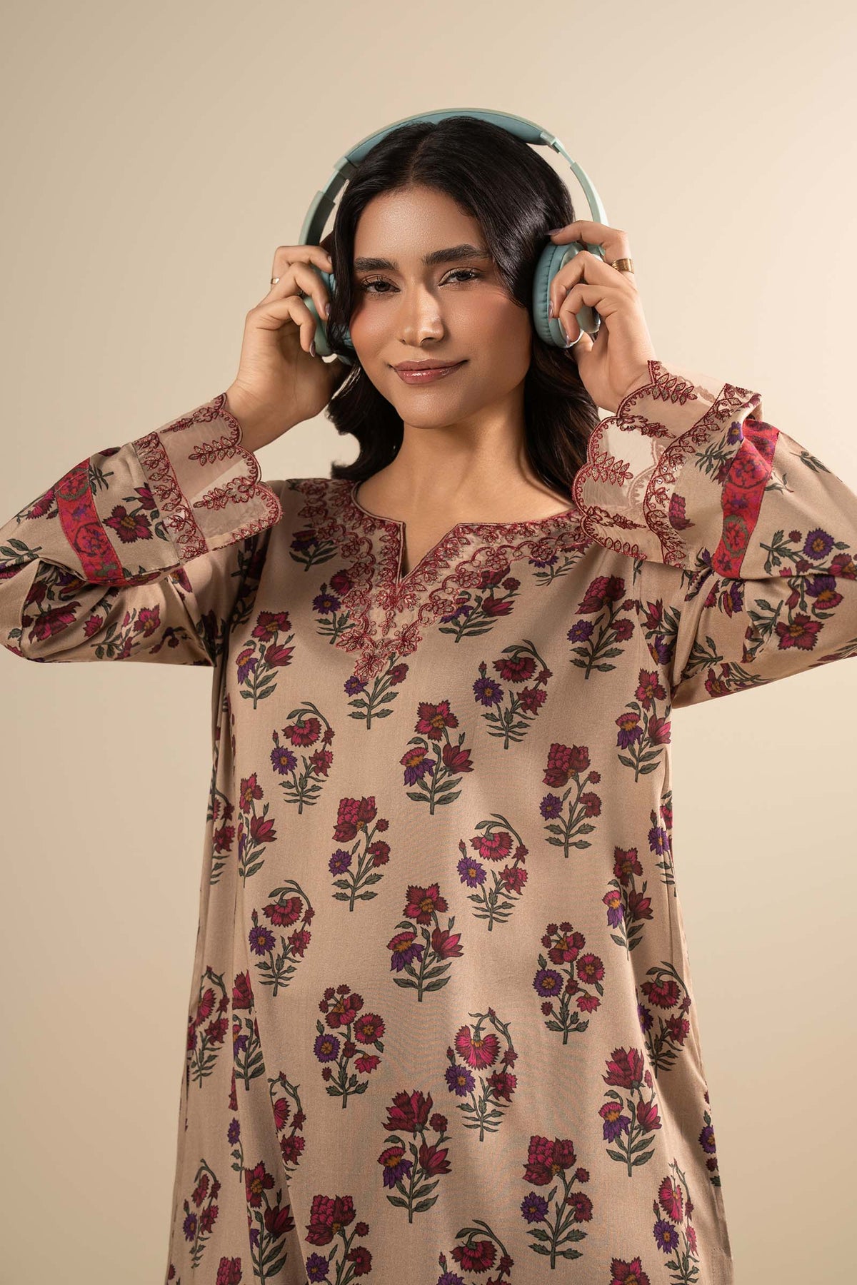 2 Pc Embroidered Linen Suit