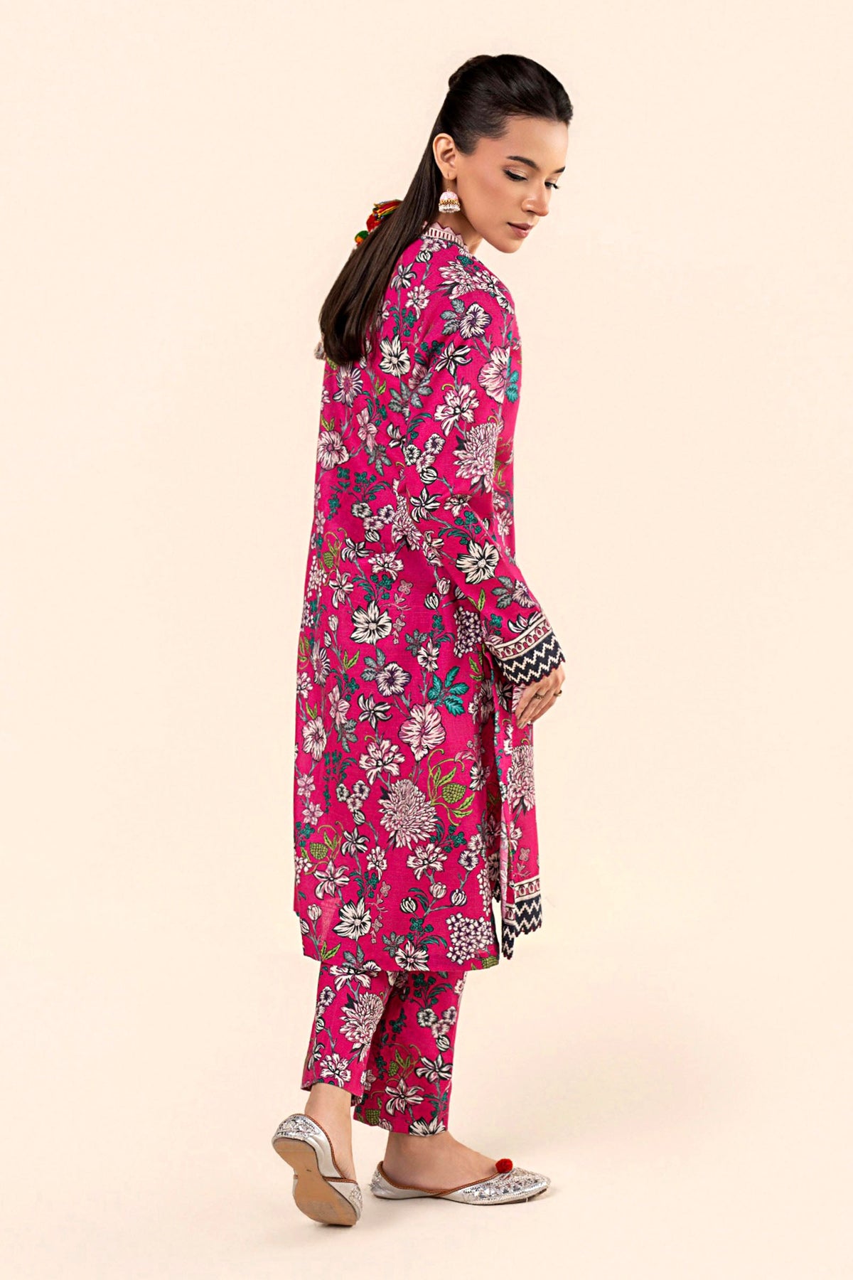 2 Pc Embroidered Slub Khaddar Suit