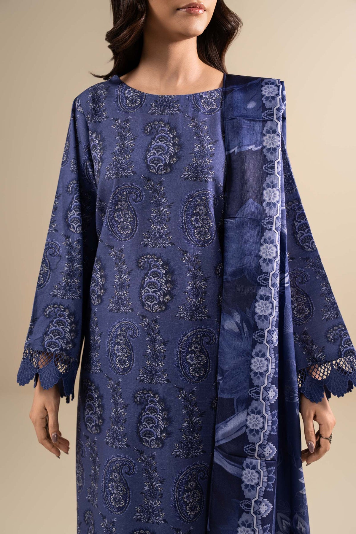2 Pc Printed Khaddar Suit