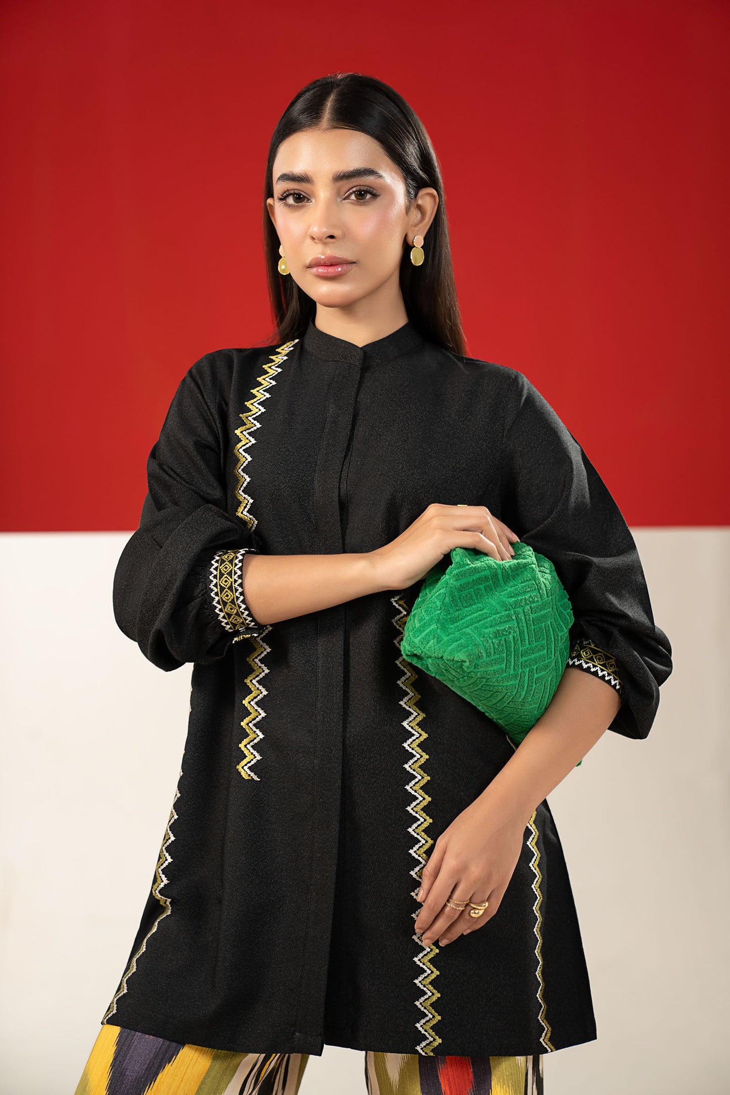 2 Pc Embroidered Karandi Suit
