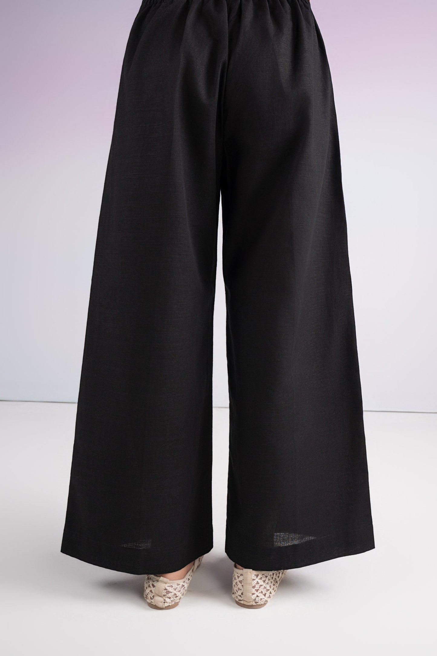 Embroidered Khaddar Trouser