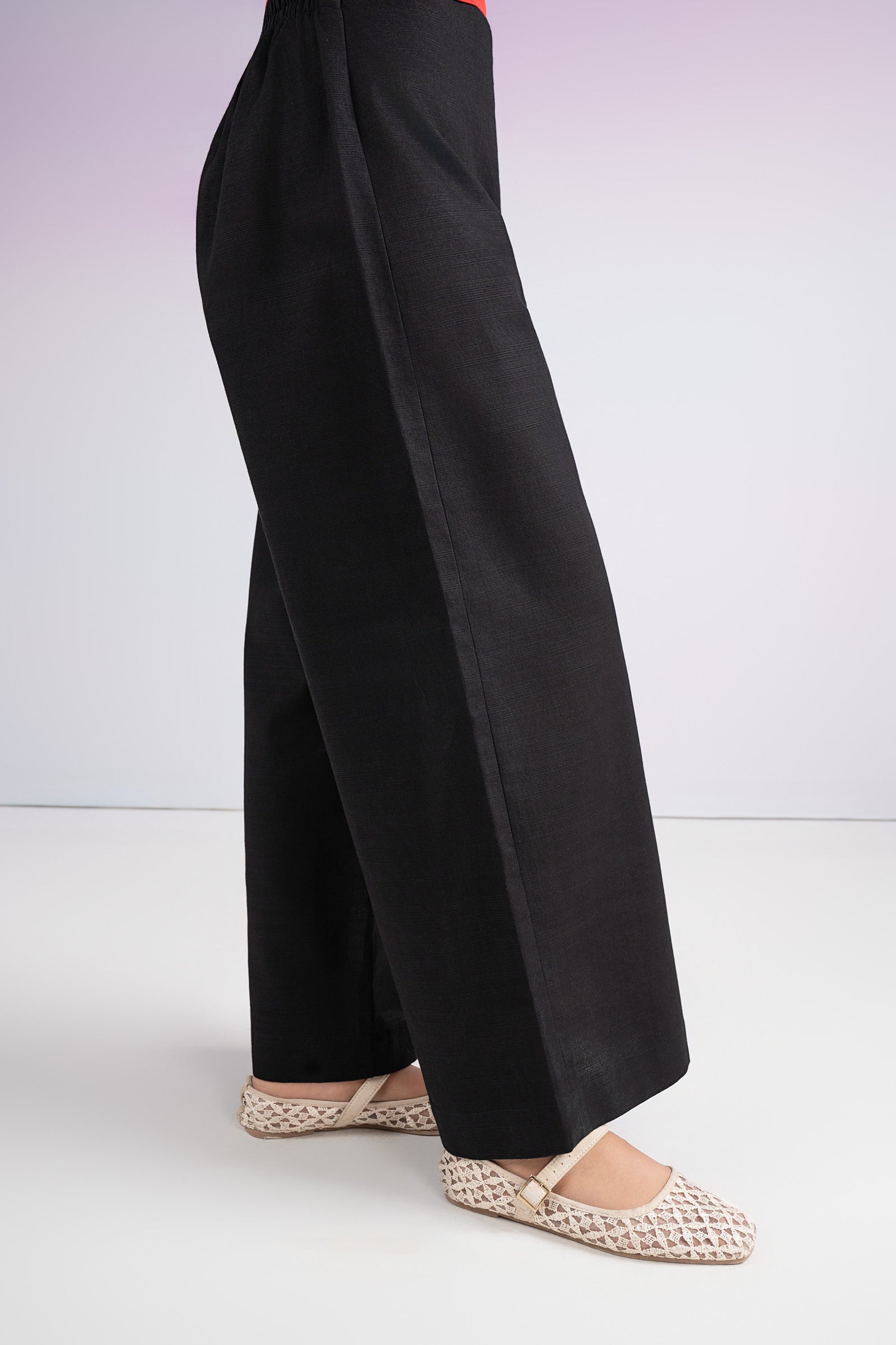 Embroidered Khaddar Trouser