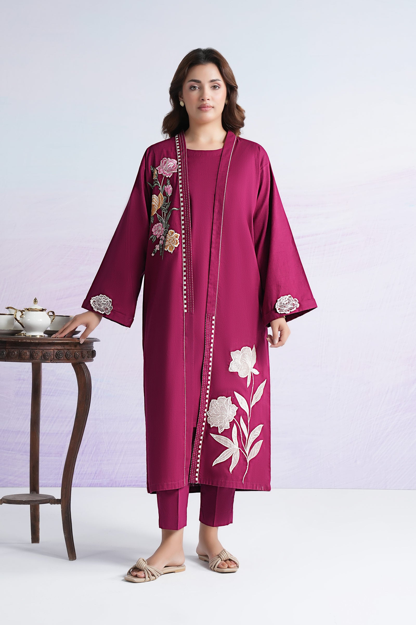 2 Pc Embroidered Crosshatch Suit