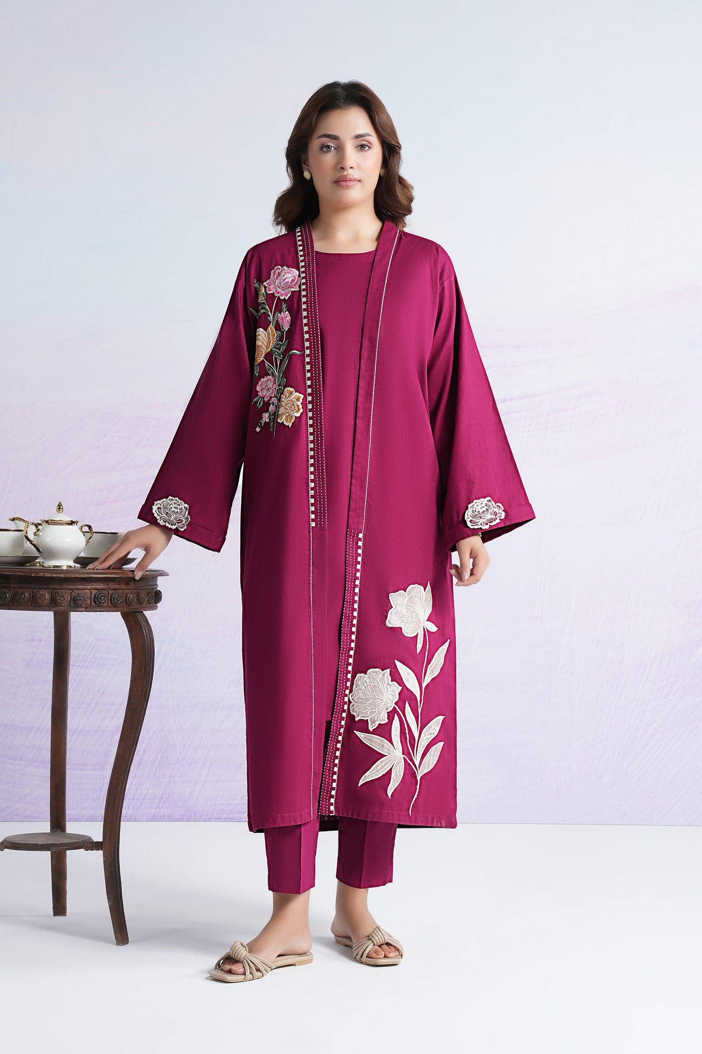 2 Pc Embroidered Crosshatch Suit