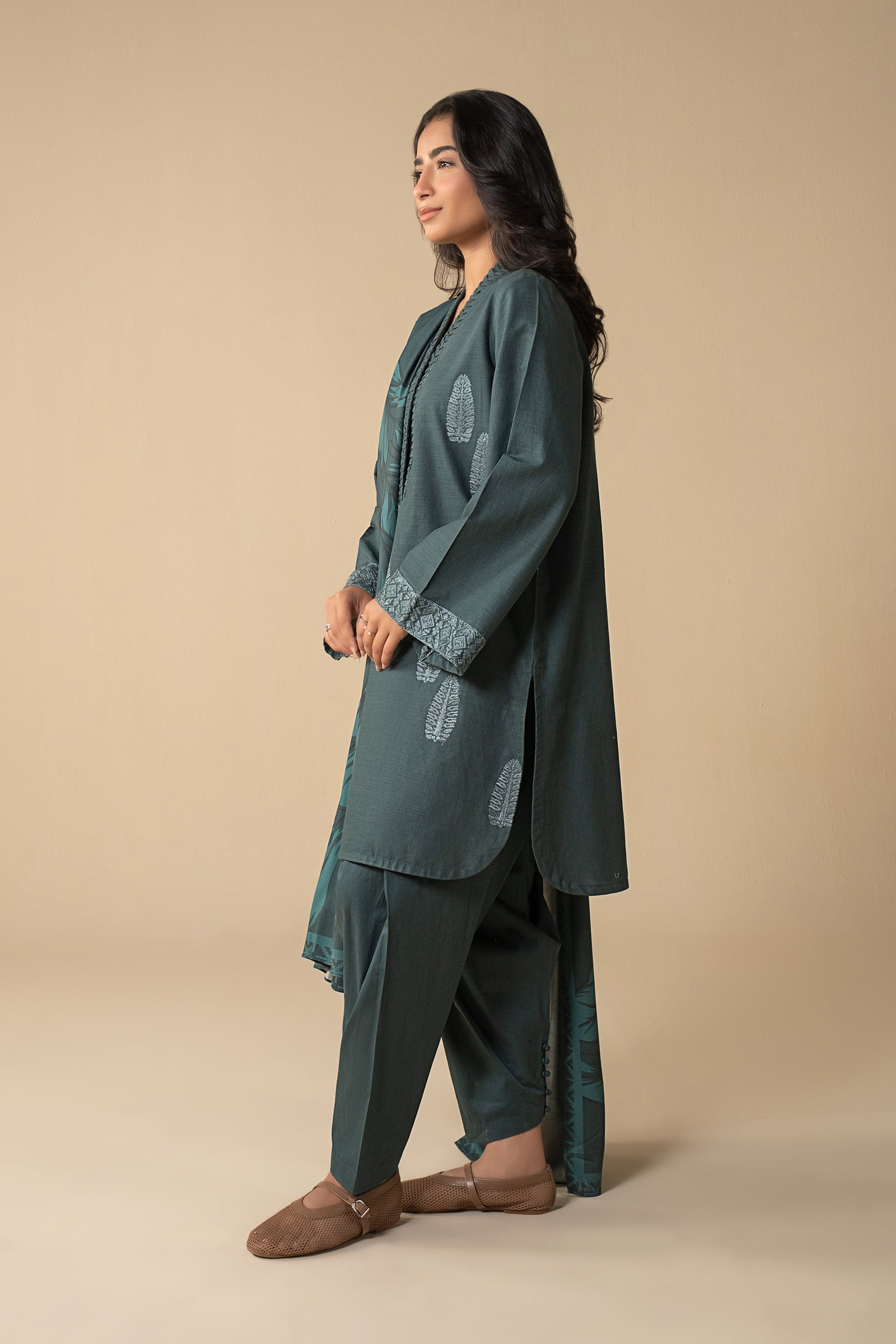 3 Pc Embroidered Crosshatch Suit