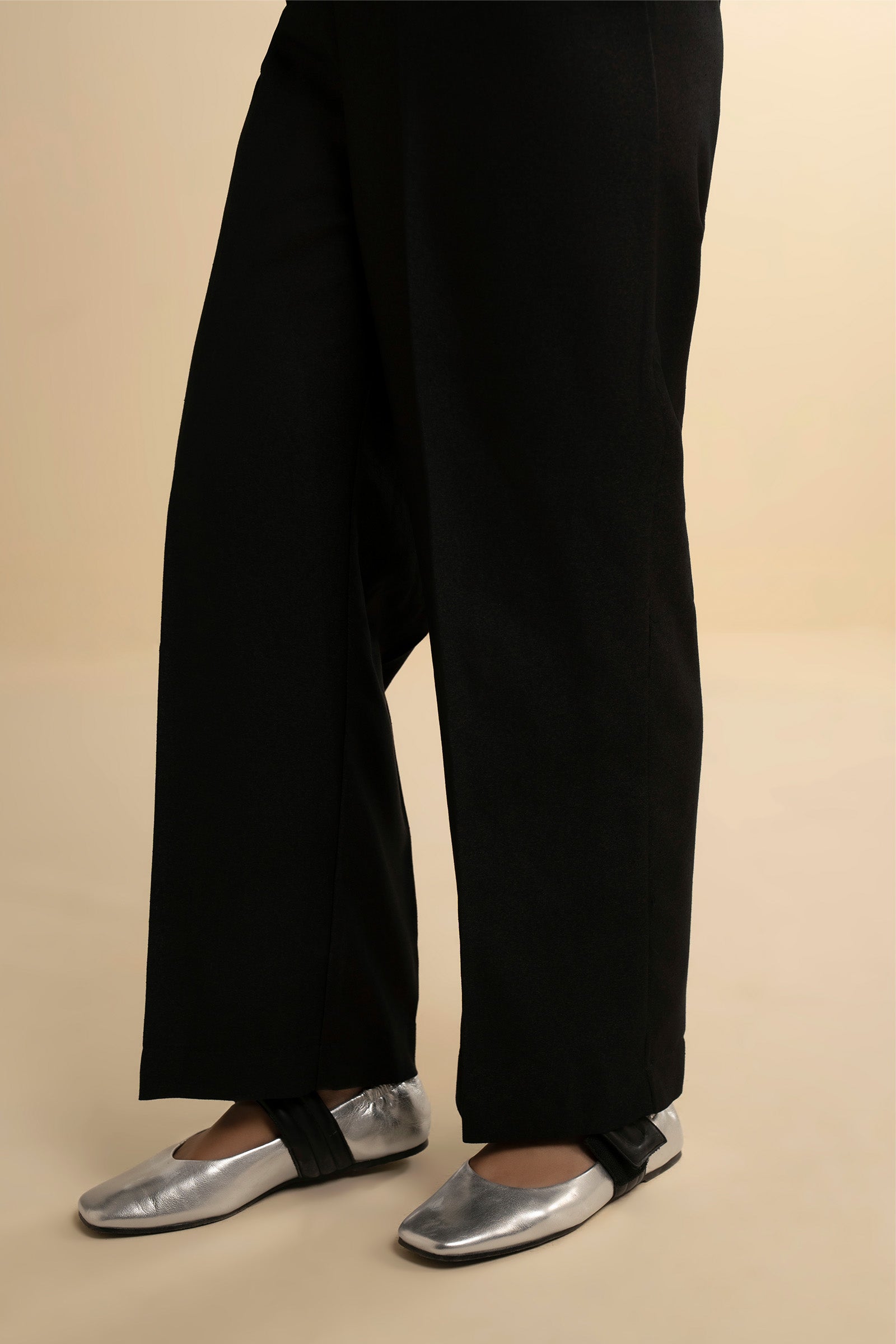 Embroidered Karandi Trouser