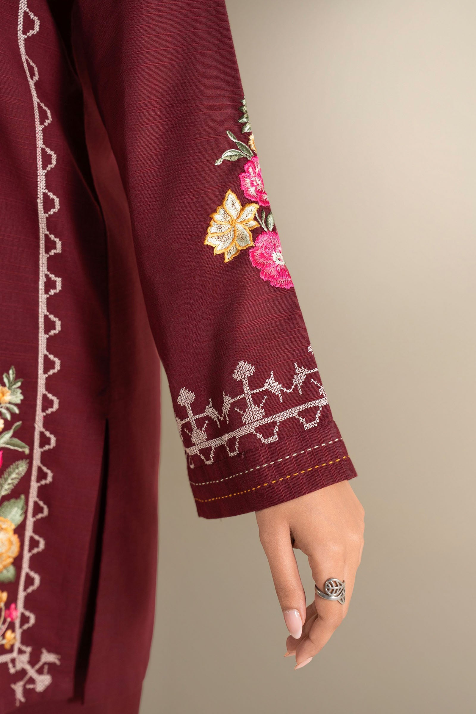 2 Pc Embroidered Khaddar Suit