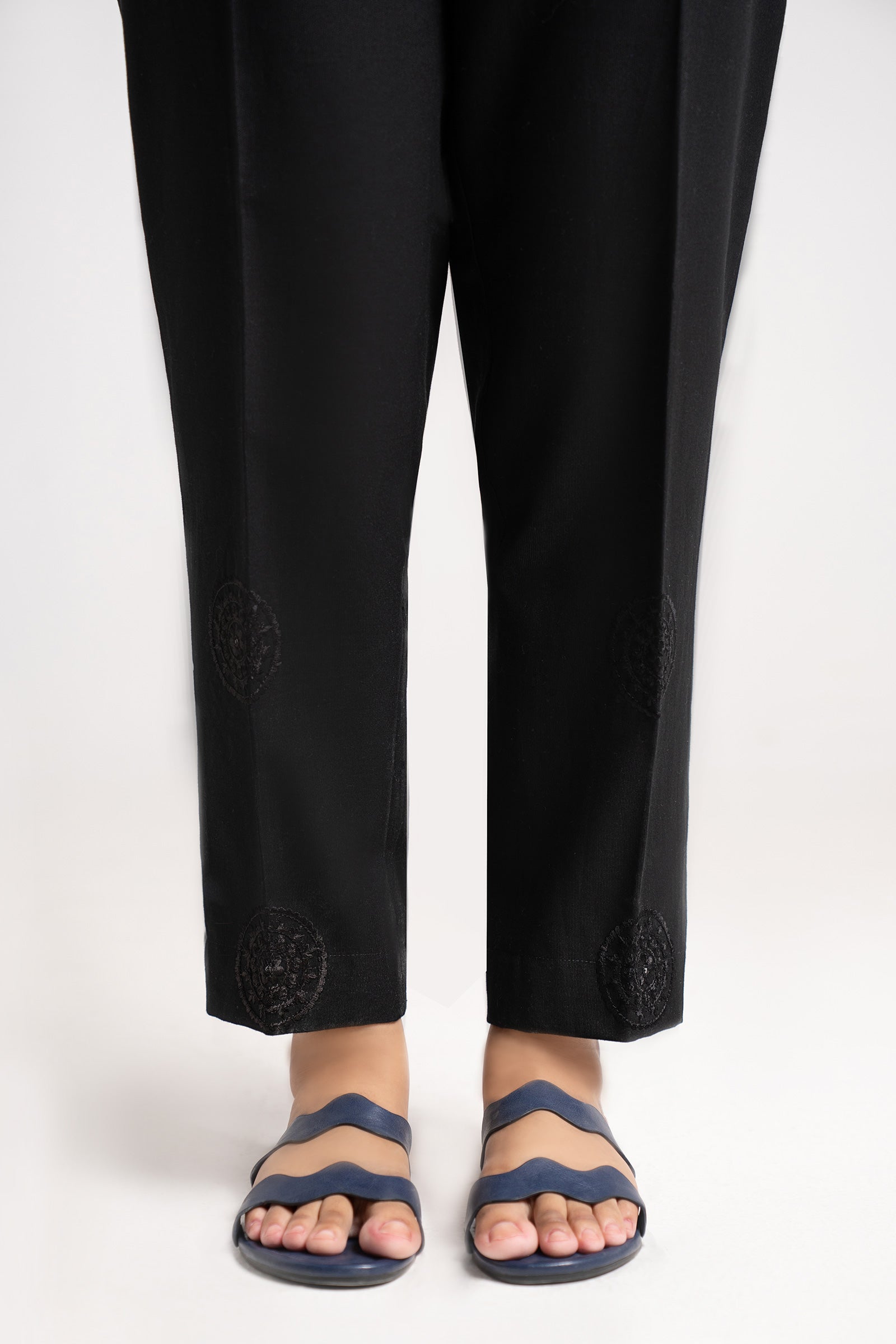 Embroidered Khaddar Trouser