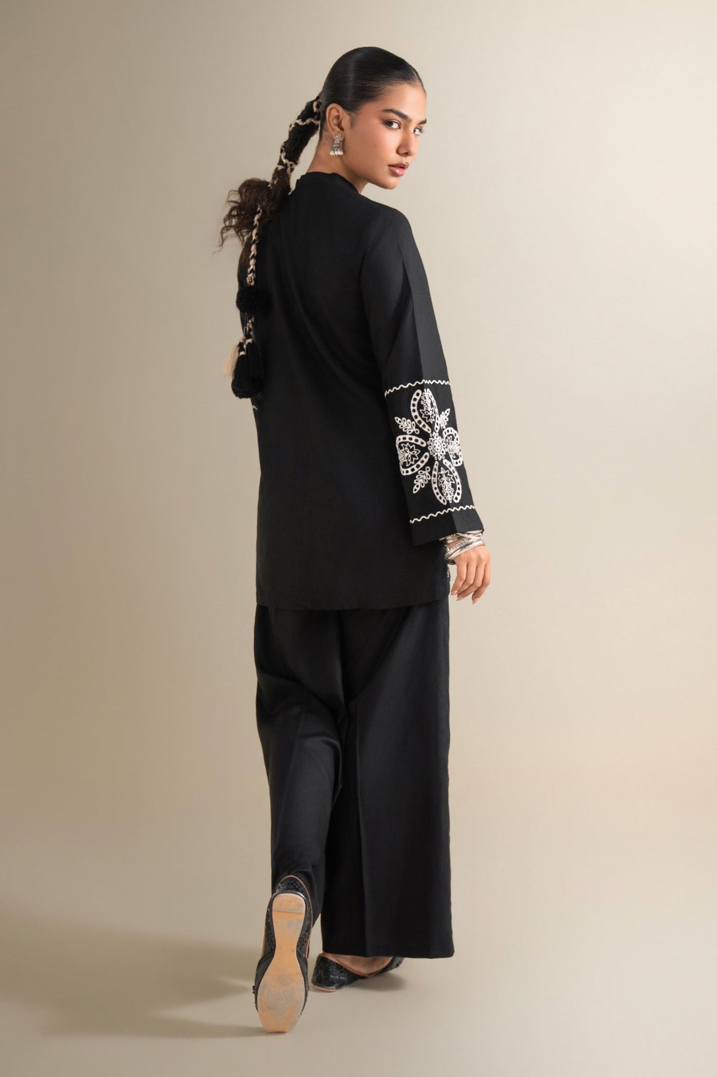 2 Pc Embroidered Linen Suit