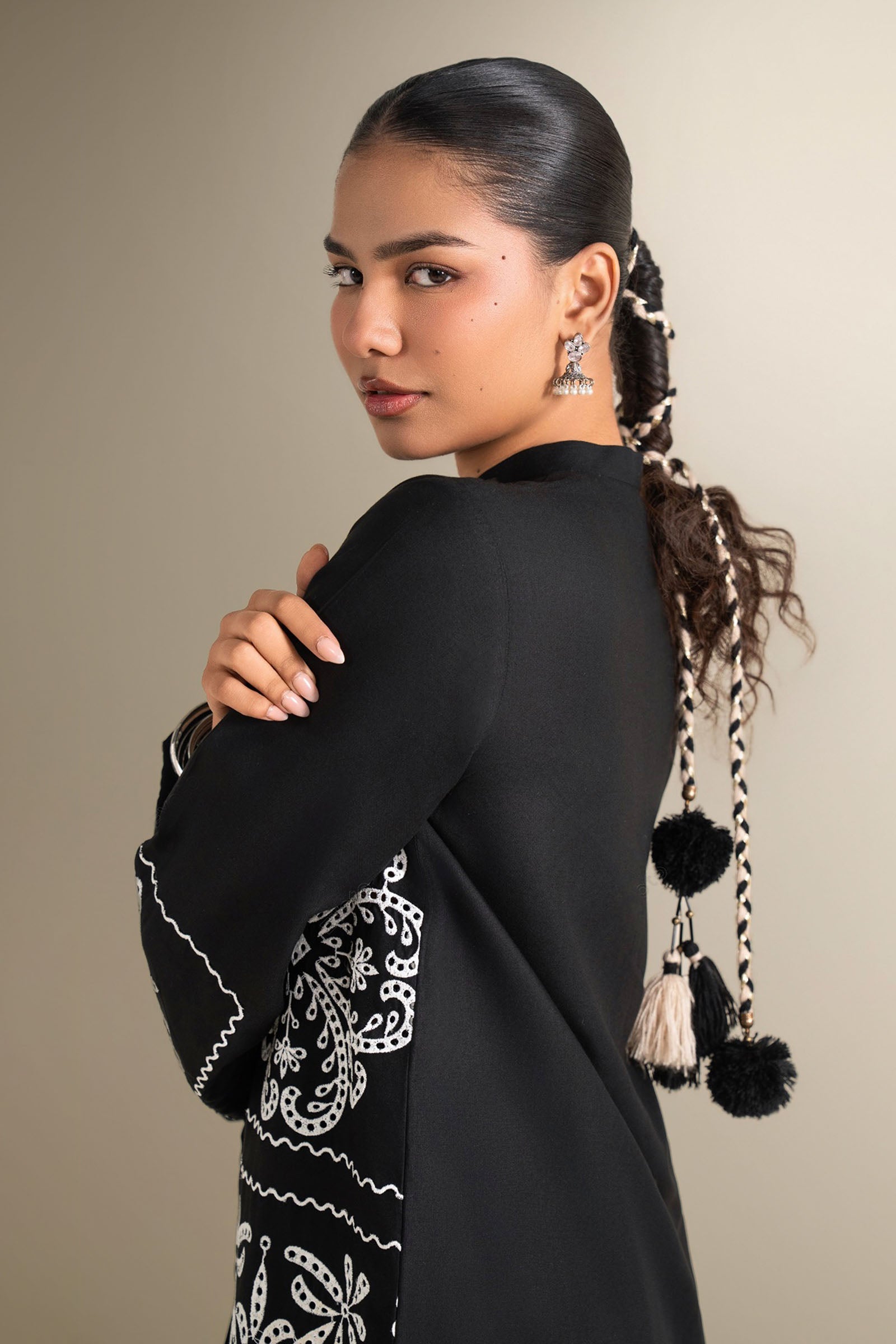2 Pc Embroidered Linen Suit