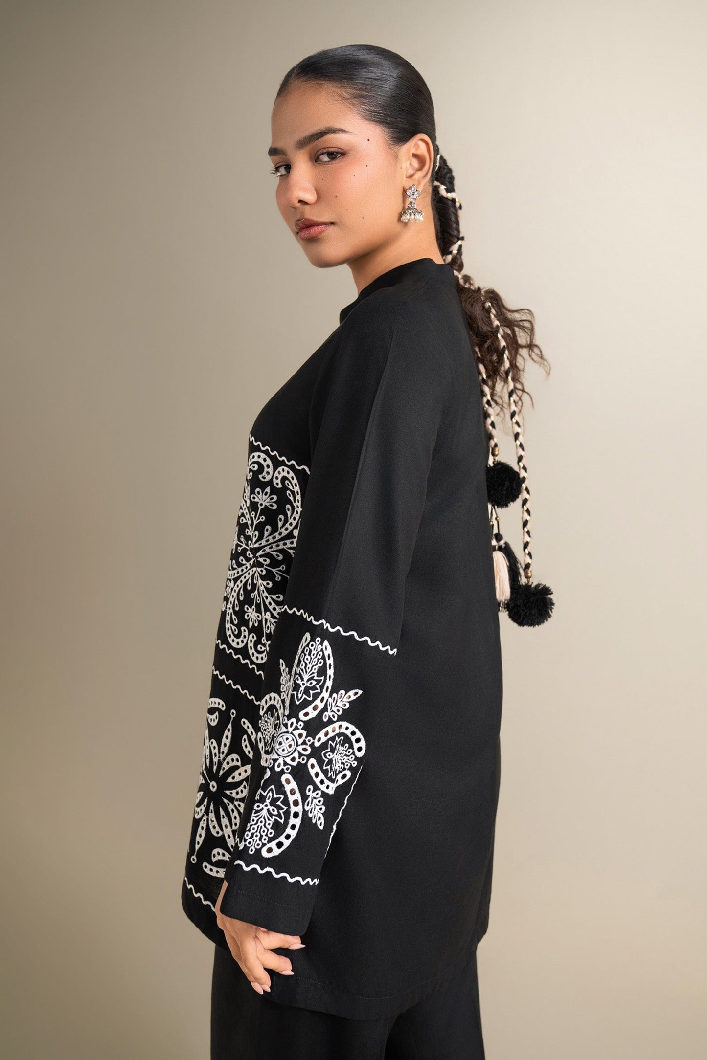2 Pc Embroidered Linen Suit