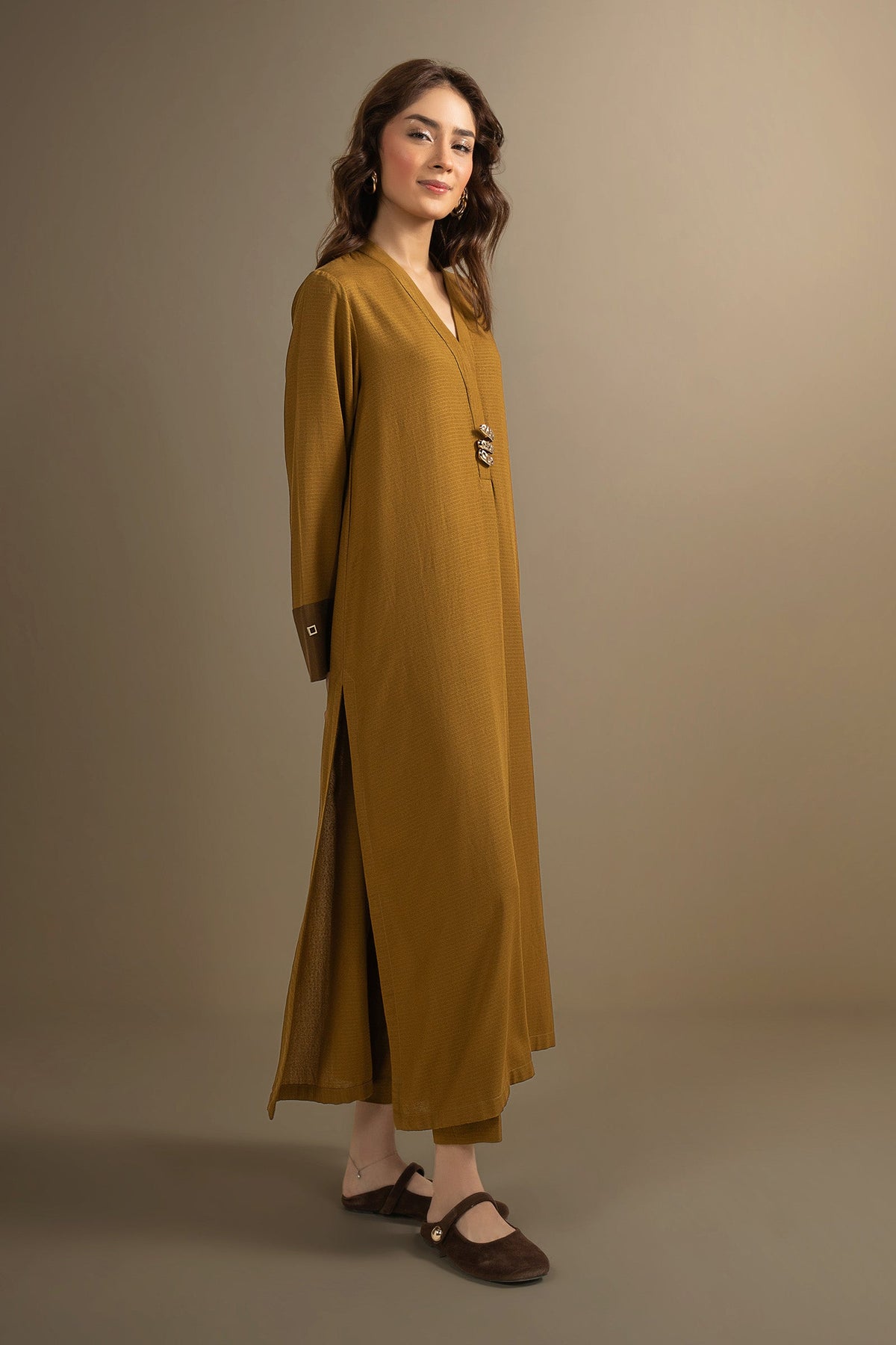 2 Pc Dyed Karandi Suit