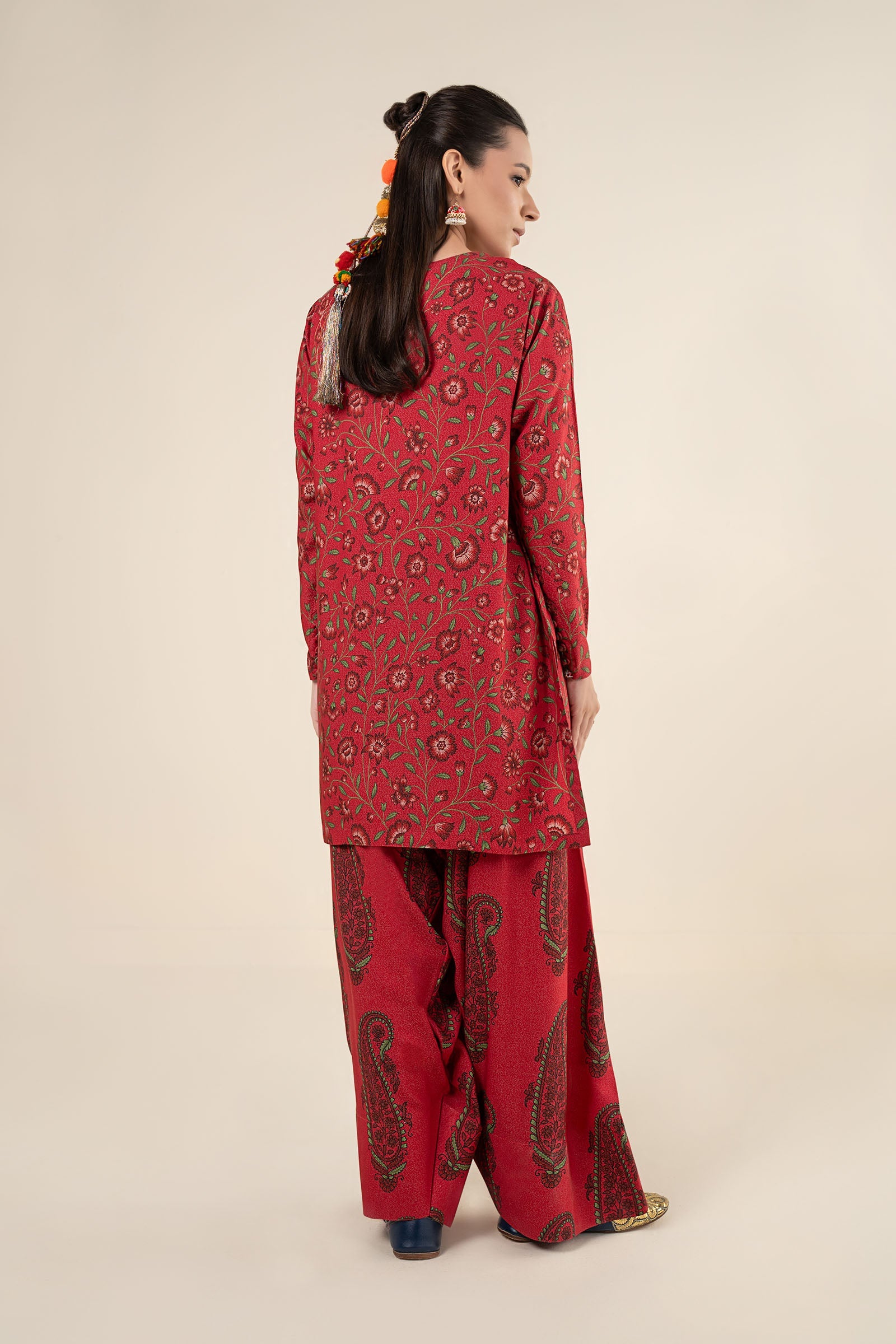 2 Pc Embroidered Karandi Suit