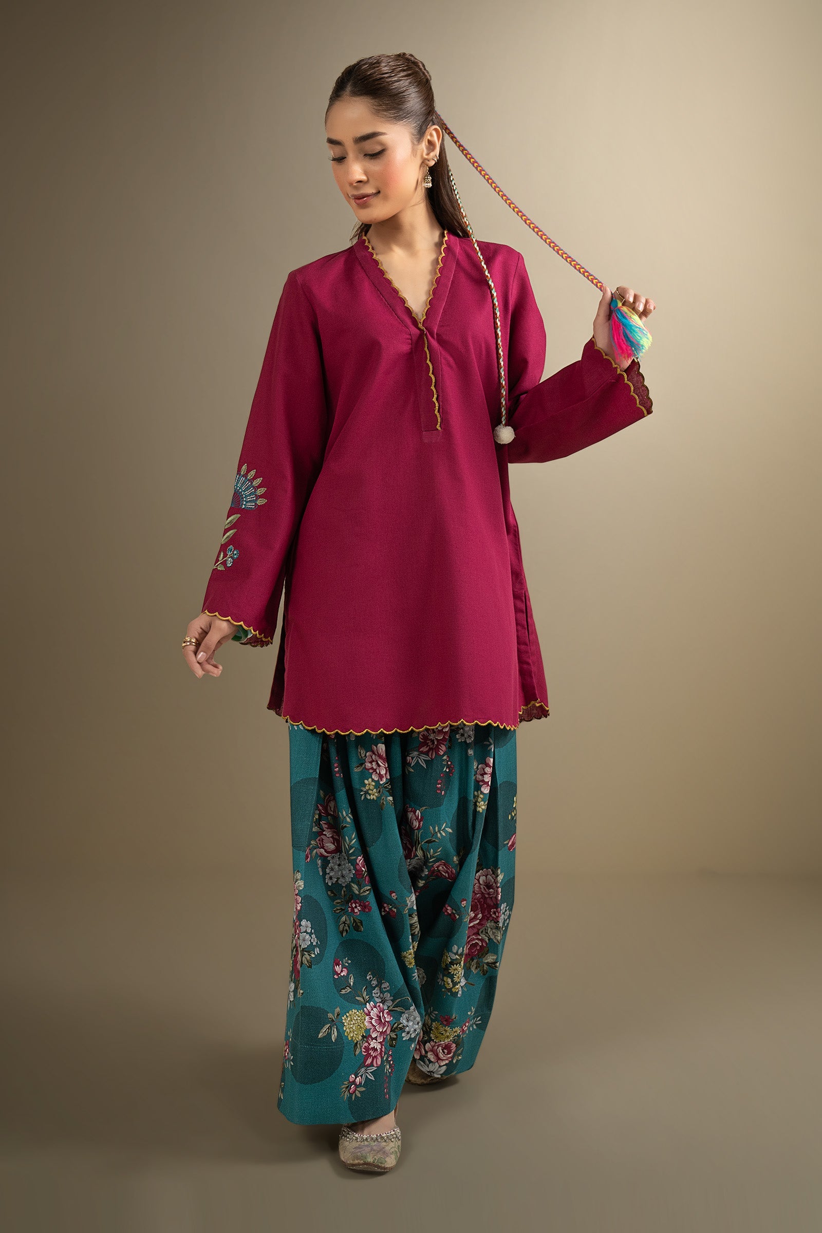 2 Pc Embroidered Khaddar Suit