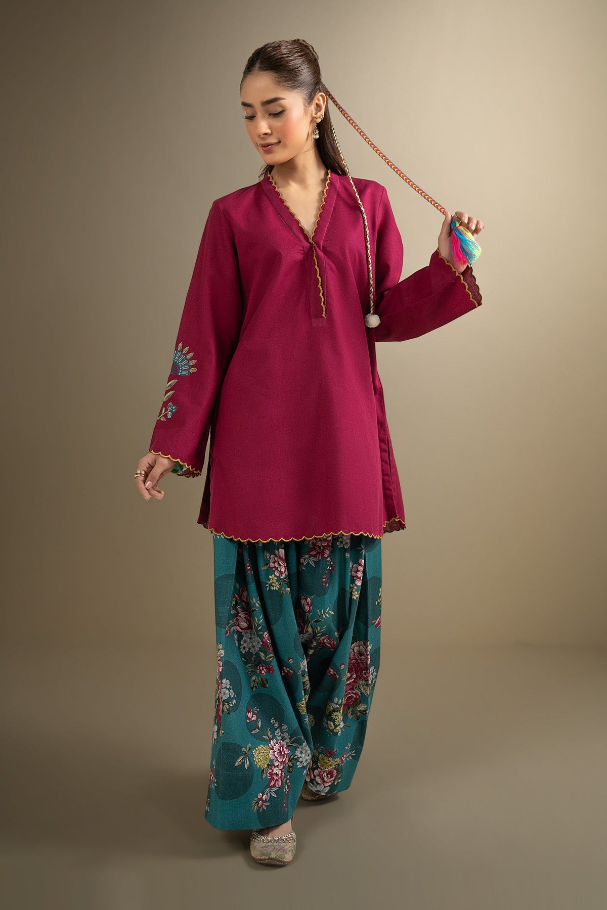 2 Pc Embroidered Khaddar Suit