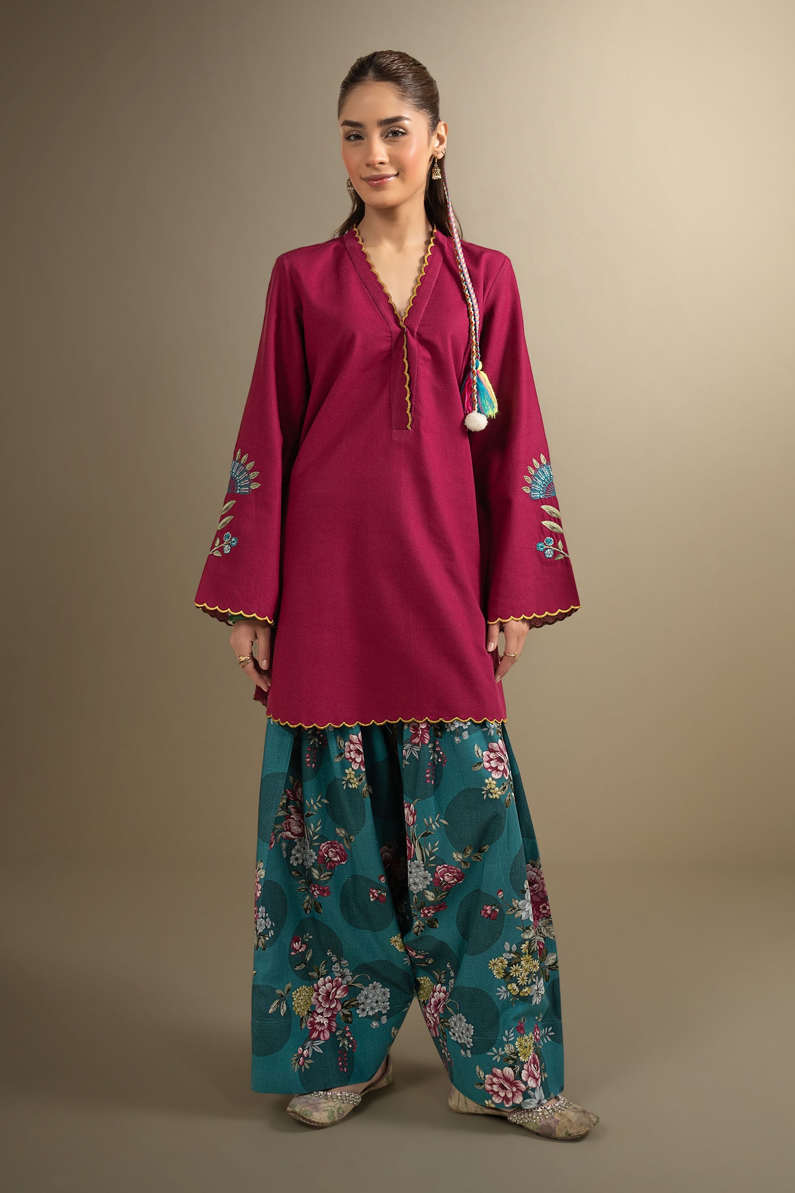 2 Pc Embroidered Khaddar Suit